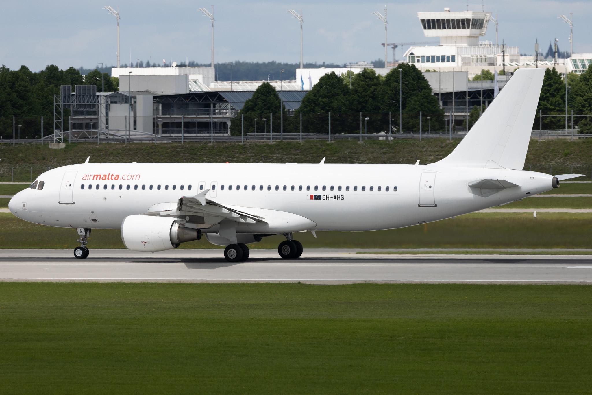 Munich Airport: Air Malta (KM / AMC) | Airbus A320-214 A320 | 9H-AHS | MSN 5086