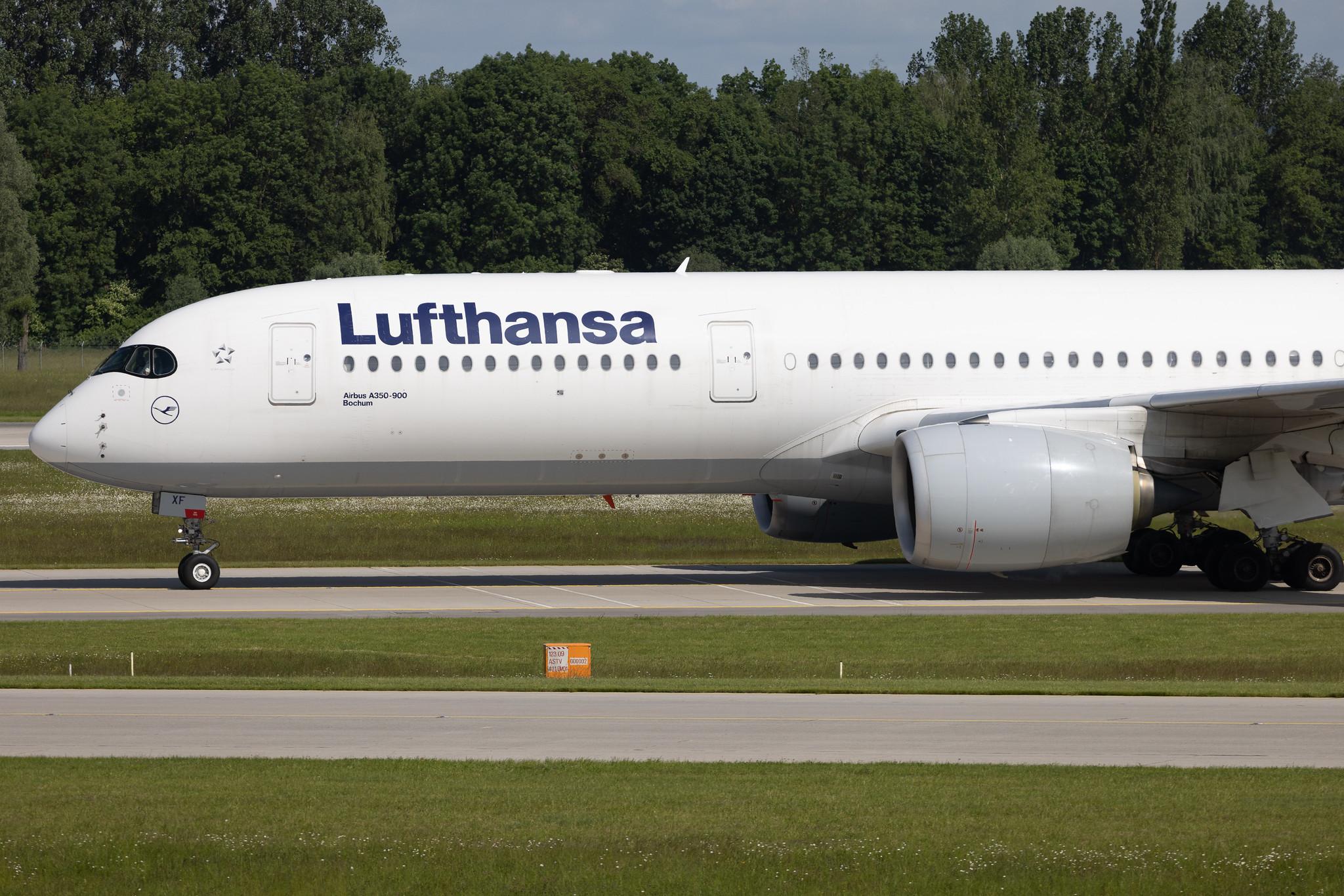 Munich Airport: Lufthansa (LH / DLH) | Airbus A350-941 A359 | D-AIXF | MSN 146