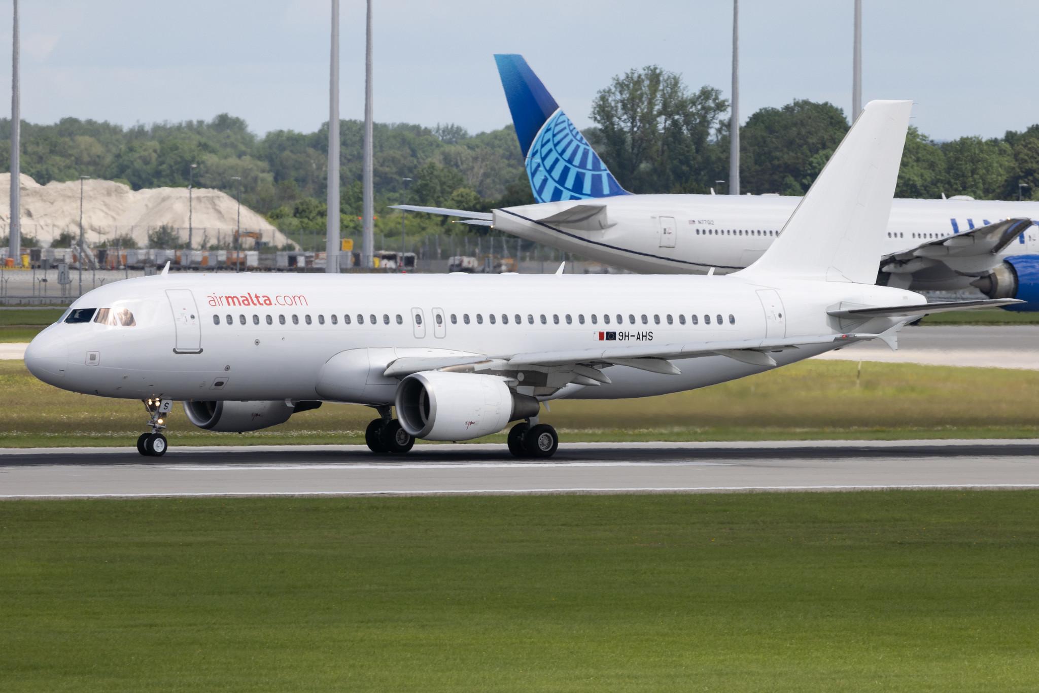 Munich Airport: Air Malta (KM / AMC) | Airbus A320-214 A320 | 9H-AHS | MSN 5086