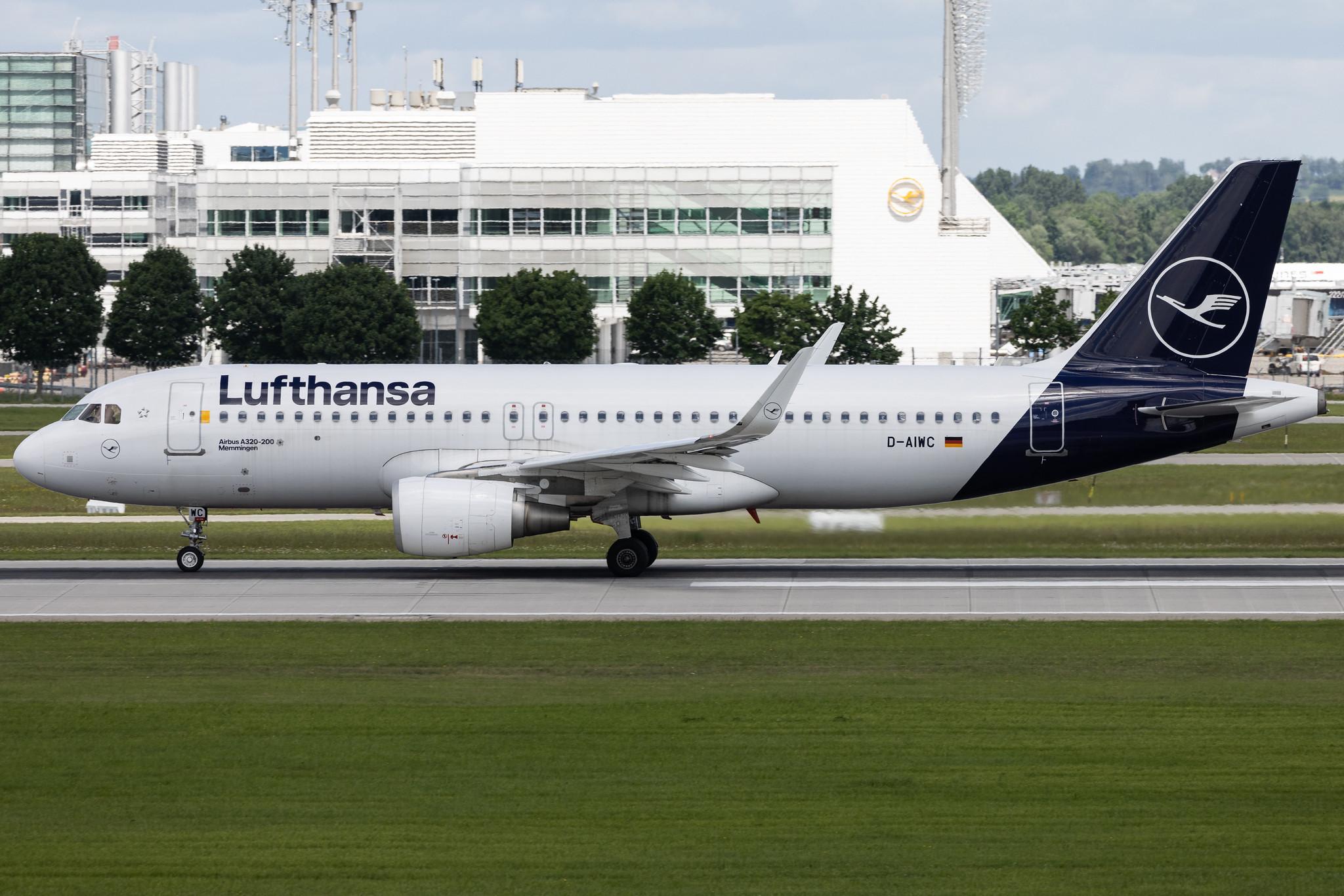 Munich Airport: Lufthansa (LH / DLH) | Airbus A320-214 A320 | D-AIWC | MSN 8667