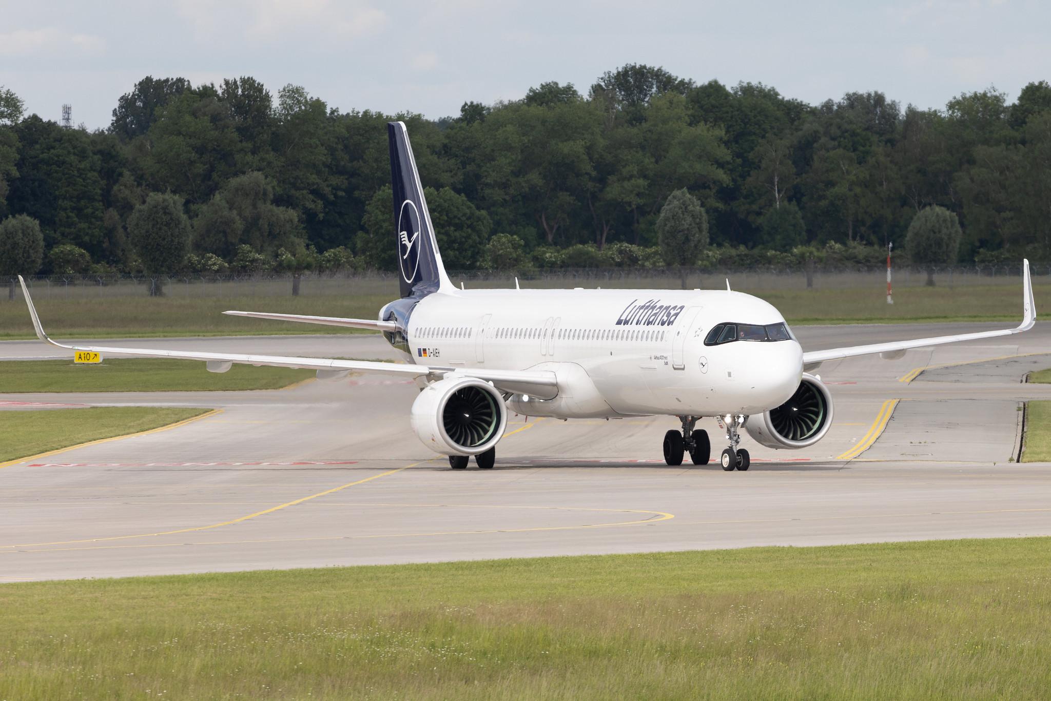 Munich Airport: Lufthansa (LH / DLH) | Airbus A321-271NX A21N | D-AIEH | MSN 10318