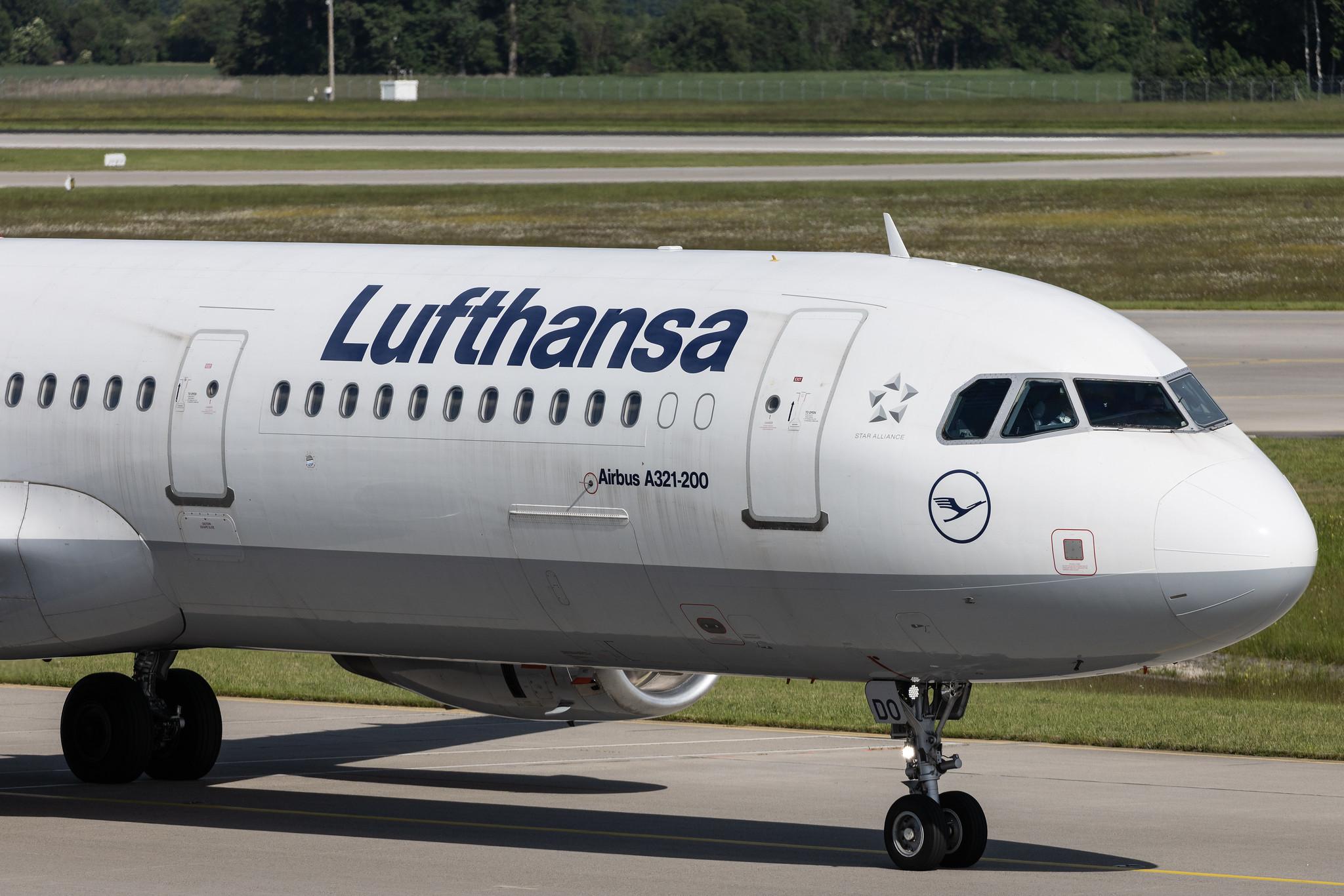 Munich Airport: Lufthansa (LH / DLH) | Airbus A321-231 A321 | D-AIDO | MSN 4994