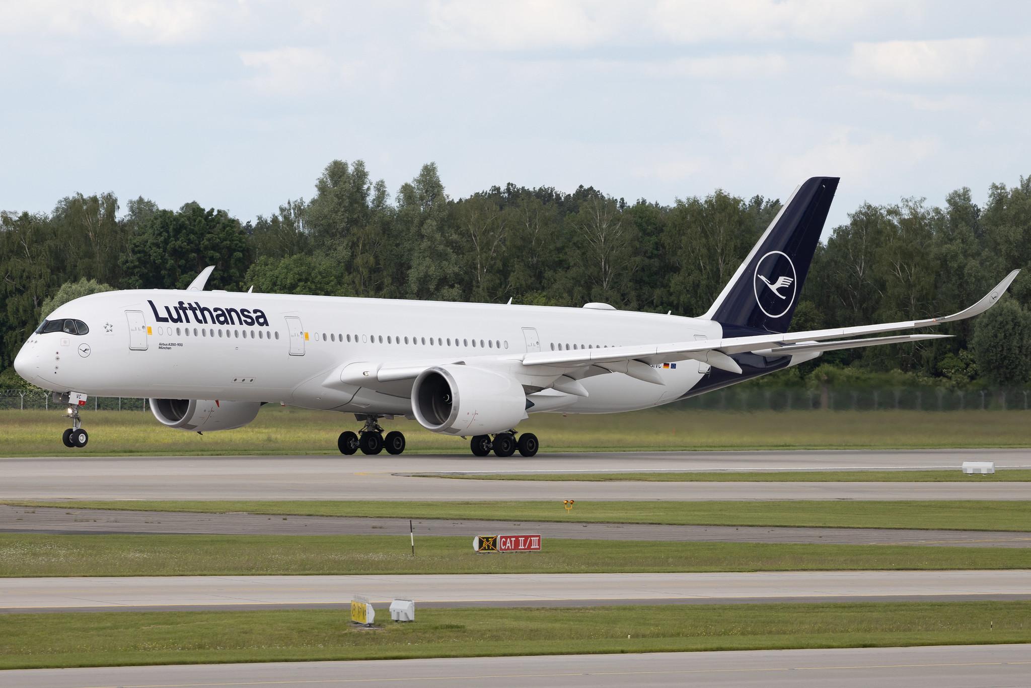 Munich Airport: Lufthansa (LH / DLH) | Airbus A350-941 A359 | D-AIVC | MSN 243