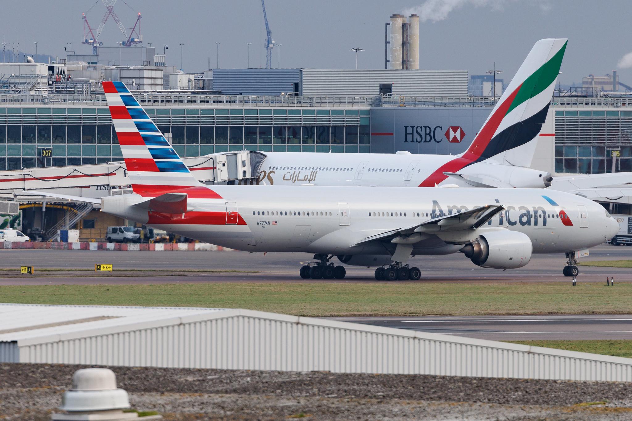 London Heathrow: American Airlines (AA / AAL) | Boeing 777-223(ER) B772 | N777AN | MSN 29585