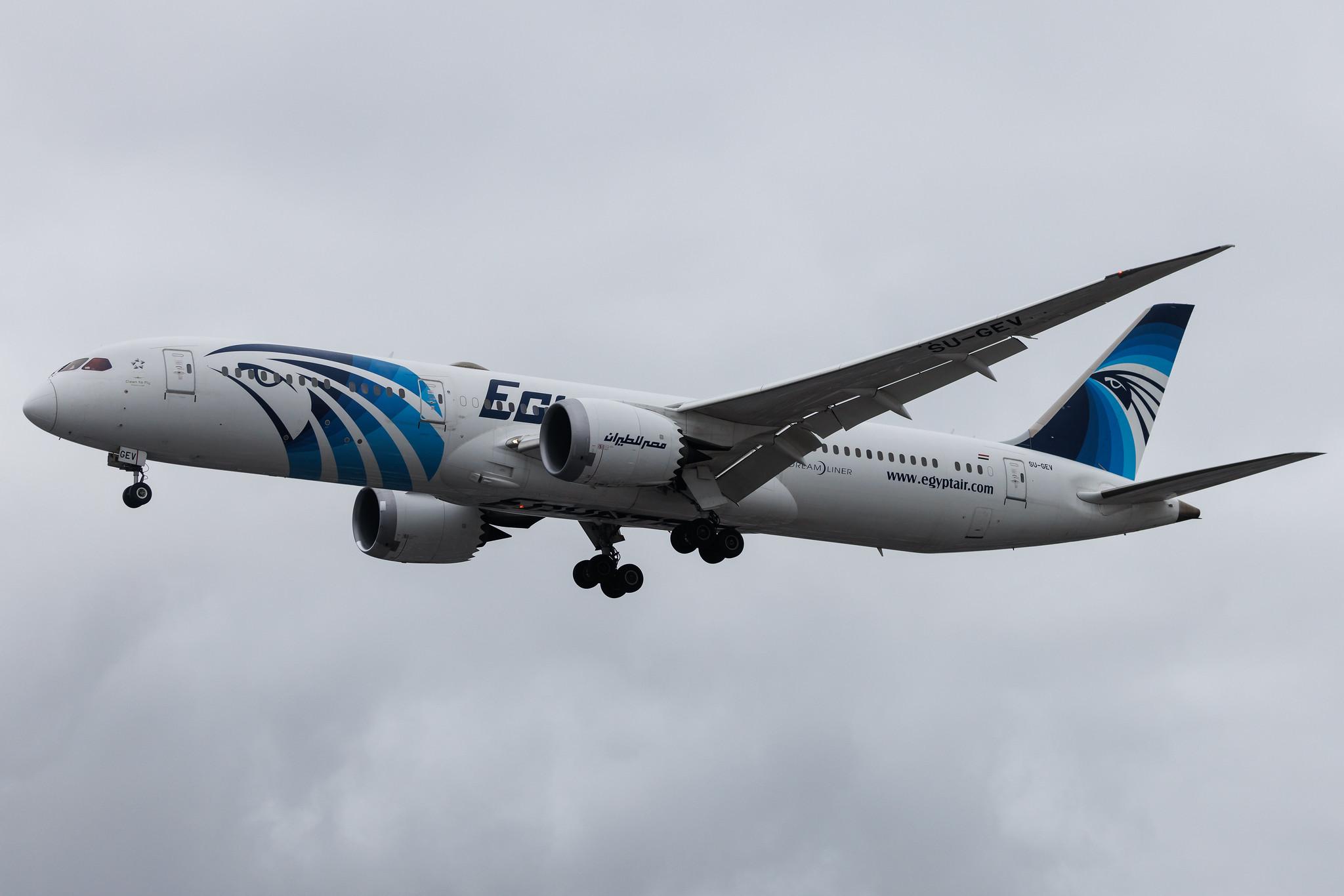 London Heathrow: EgyptAir (MS / MSR) | Boeing 787-9 Dreamliner B789 | SU-GEV | MSN 65087