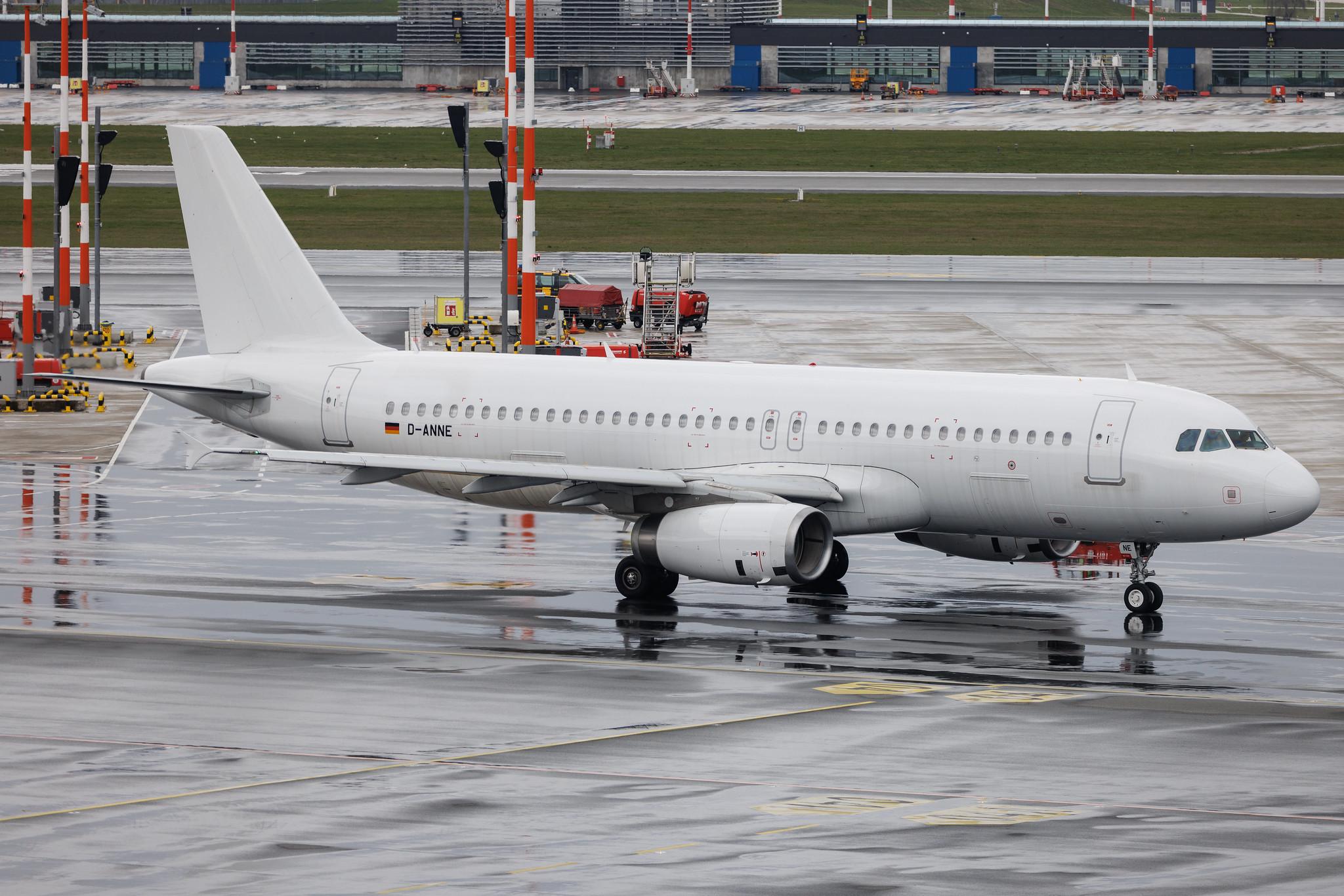 Hamburg Airport: Leav Aviation (KK / NGN) | Operator: LEAV Aviation | Airbus A320-232 A320 | D-ANNE | MSN 4481