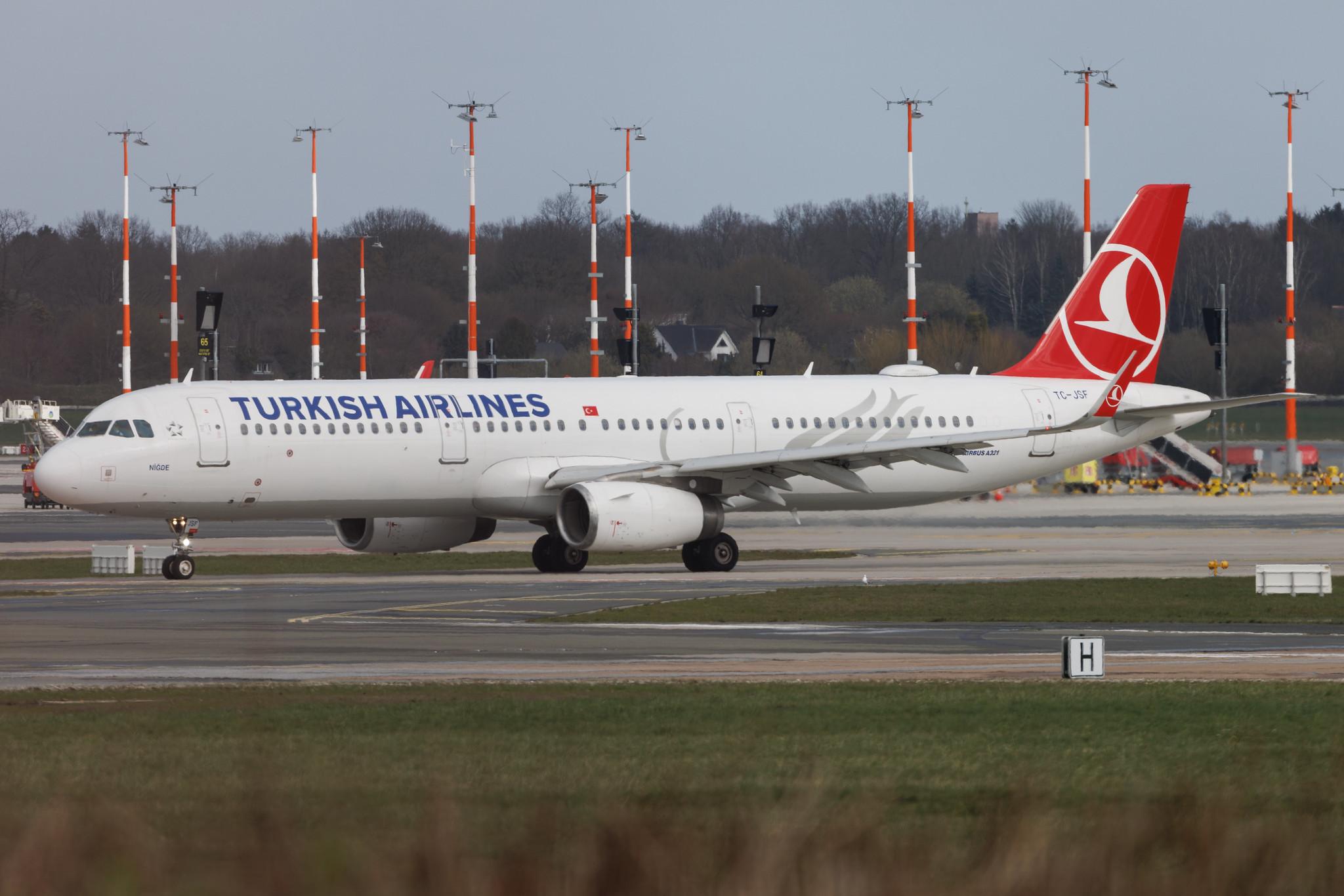 Hamburg Airport: Turkish Airlines (TK / THY) | Airbus A321-231 A321 | TC-JSF | MSN 5465