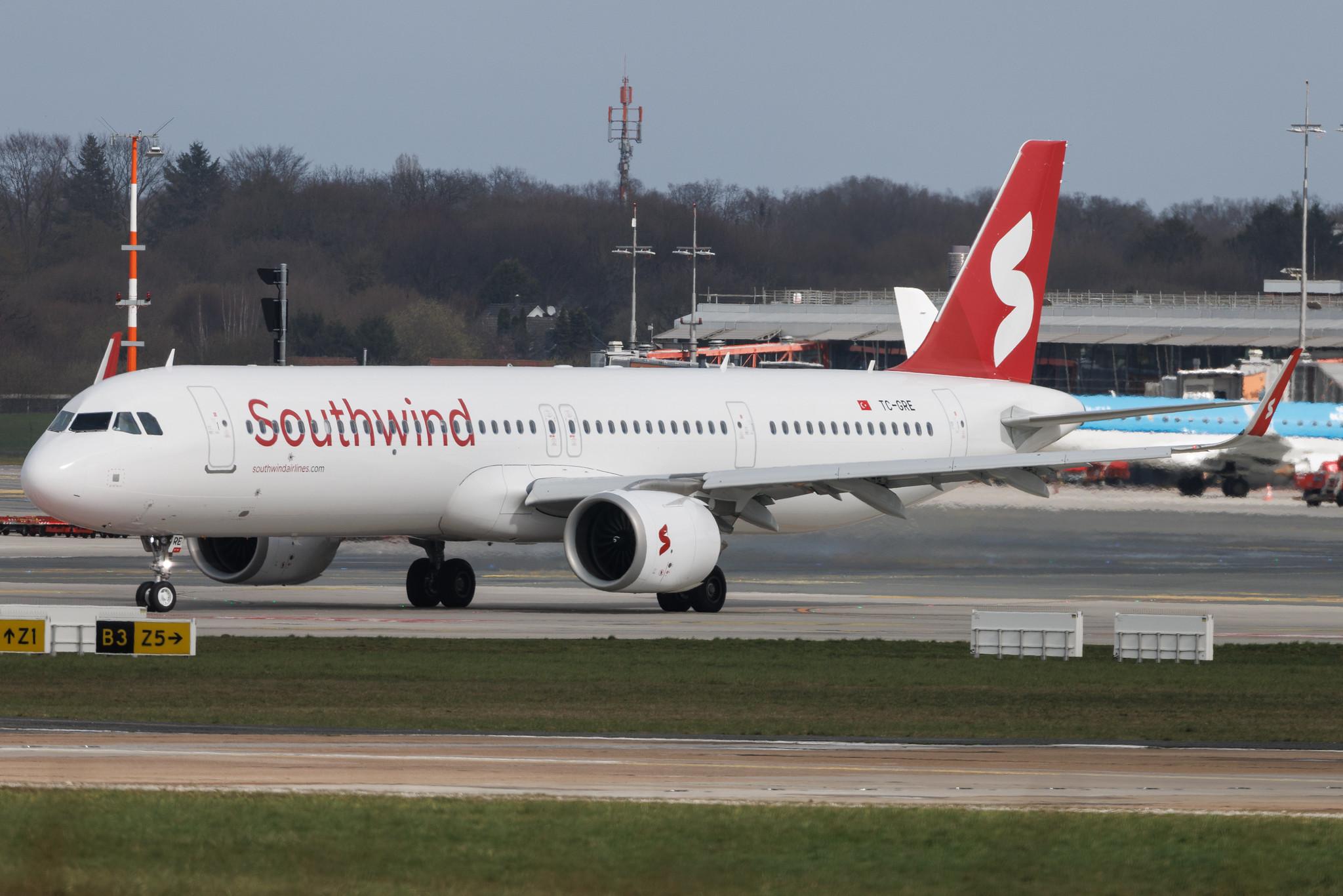 Hamburg Airport: Southwind Airlines (2S / STW) |  Airbus A321-253NX A21N | TC-GRE | MSN 11039