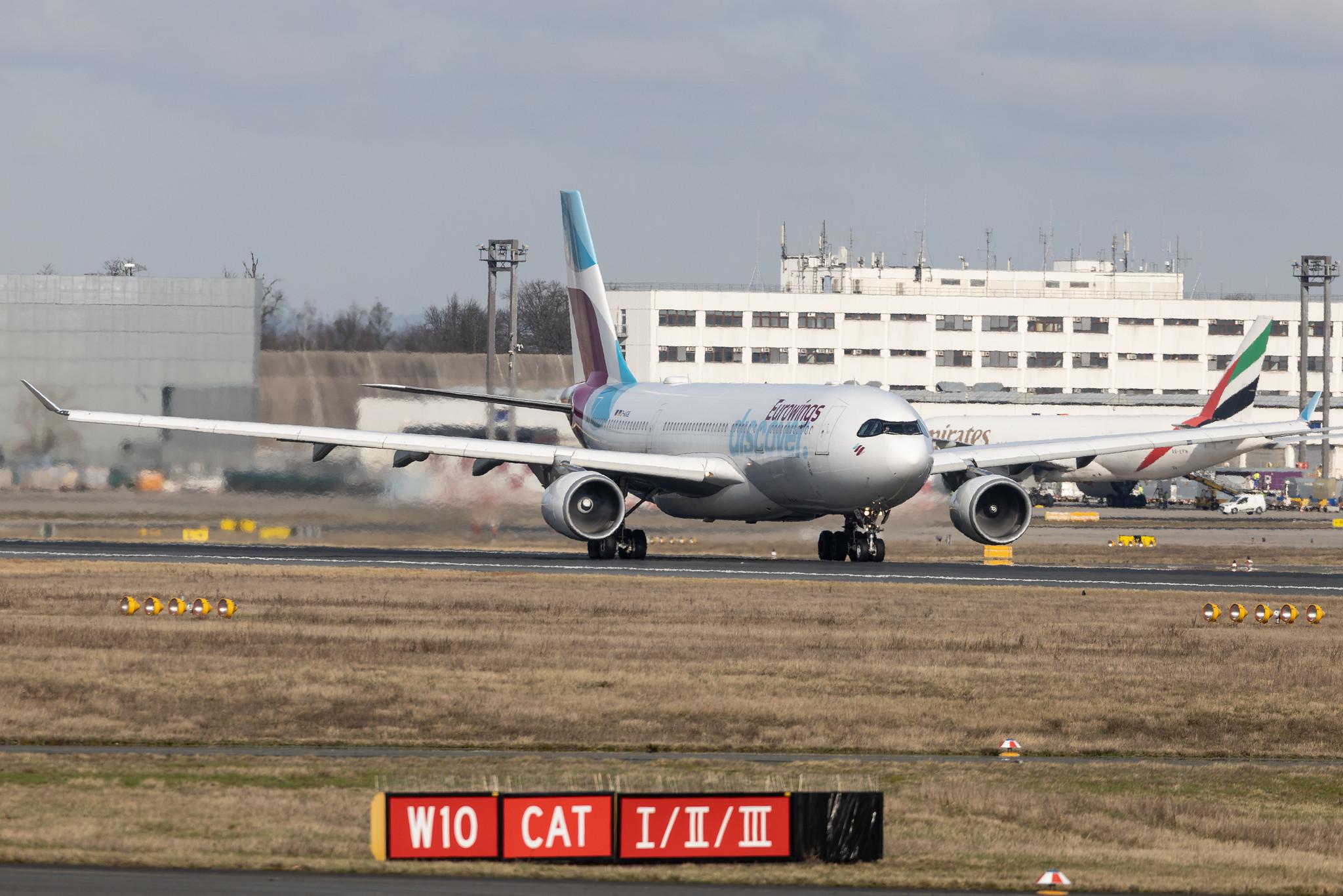 Frankfurt Airport: Eurowings Discover (4Y / OCN) | Airbus A330-203 A332 | D-AXGB | MSN 0684