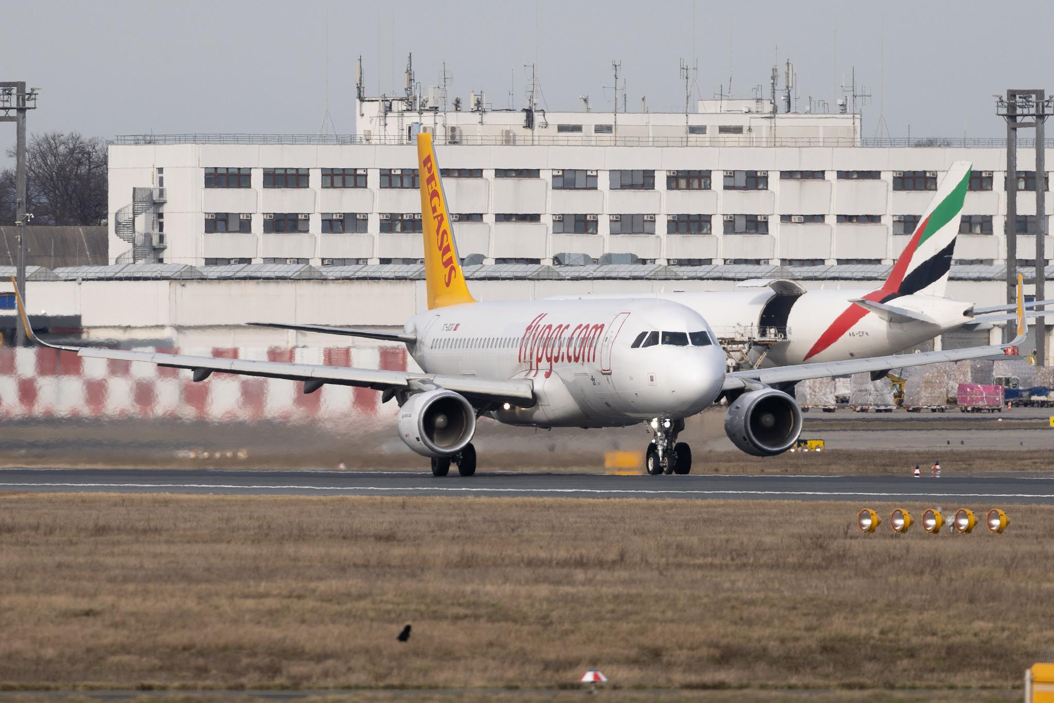 Frankfurt Airport: Pegasus (PC / PGT) | Operator: Pegasus Airlines | Airbus A320-216 A320 | TC-DCG | MSN 06597
