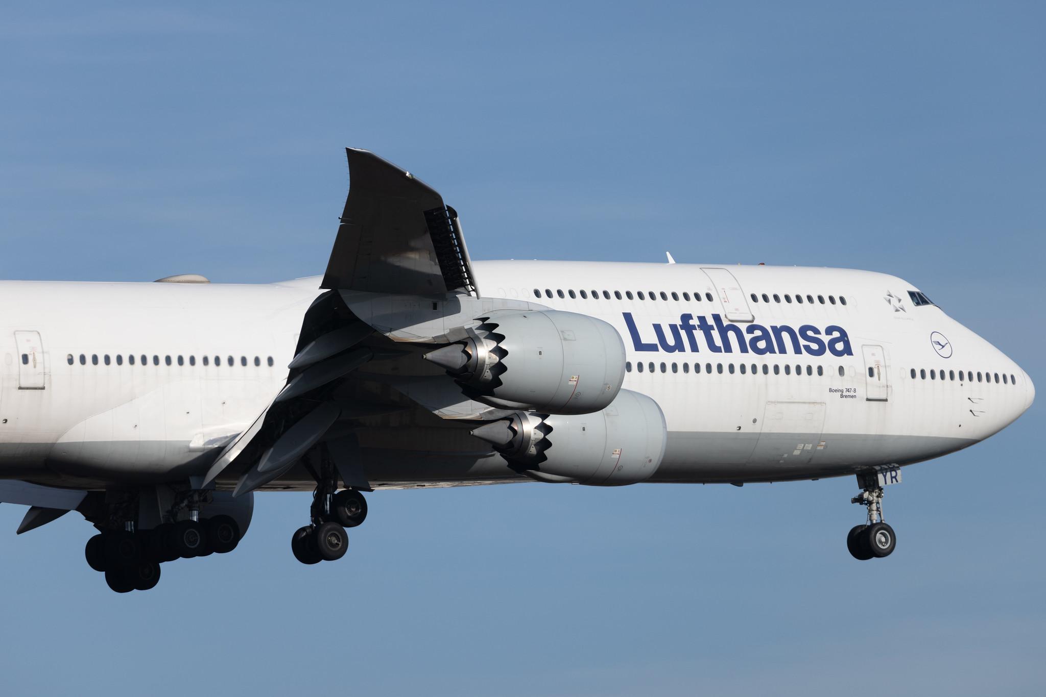 Frankfurt Airport: Lufthansa (LH / DLH) | Boeing 747-830 B748 | D-ABYR | MSN 37842