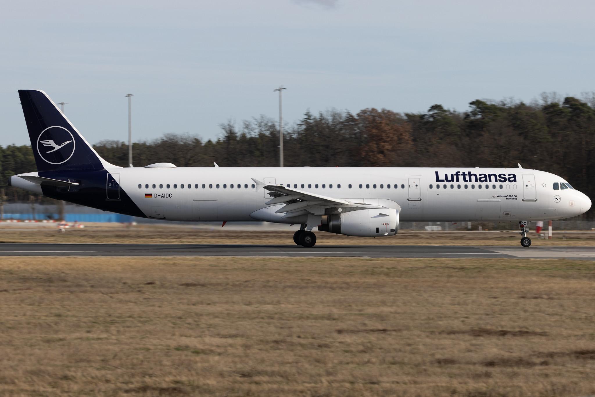 Frankfurt Airport: Lufthansa (LH / DLH) | Airbus A321-231 A321 | D-AIDC | MSN 4560