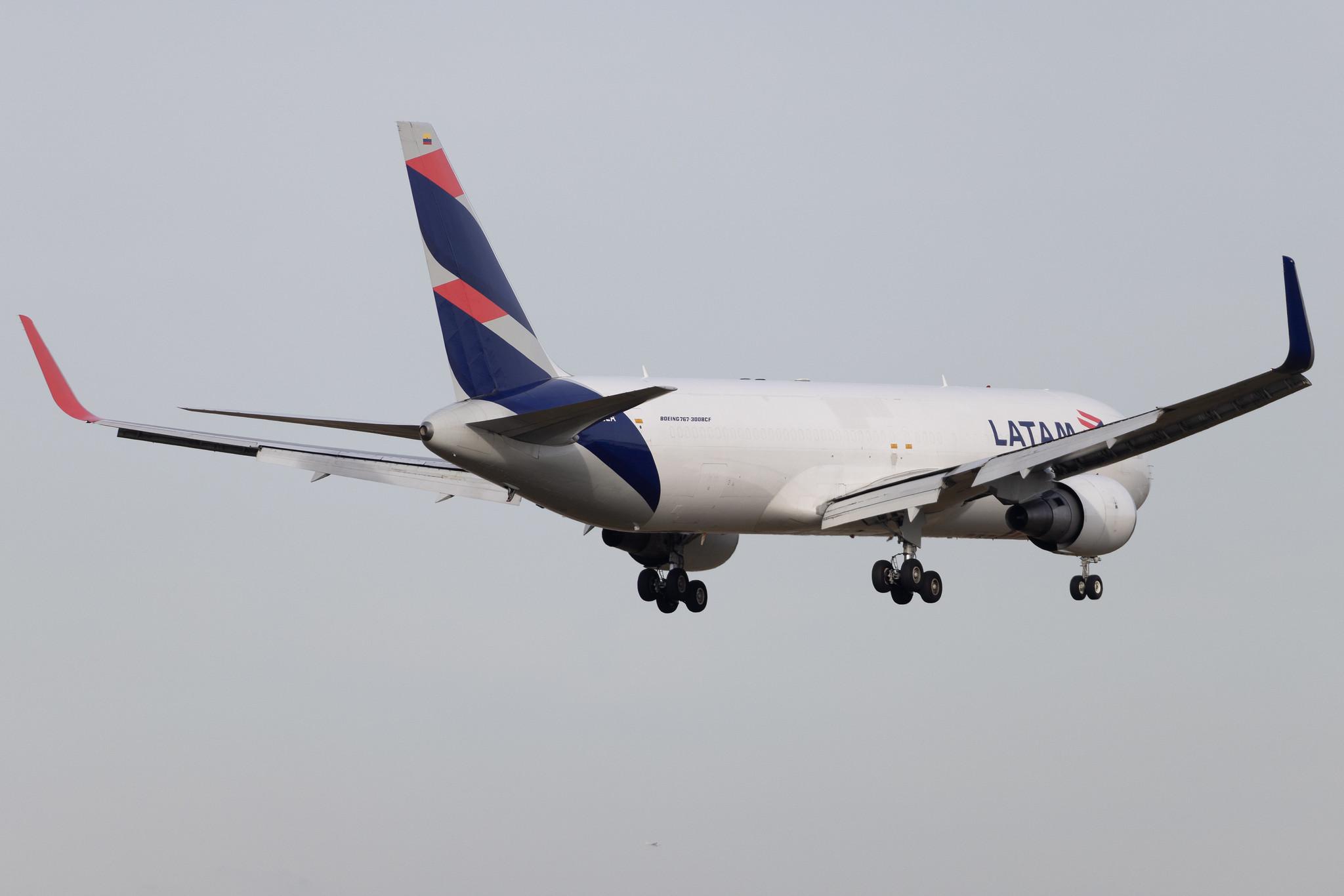 Frankfurt Airport: LATAM Cargo (UC / LCO) | Operator: LATAM Cargo Colombia | Boeing 767-316(ER)(BCF) B763 | N538LA | MSN 34628