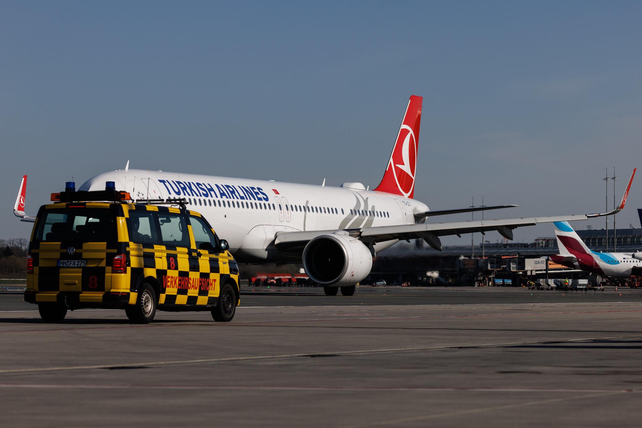 Hamburg Airport: Turkish Airlines (TK / THY) | Airbus A321-271NX A21N | TC-LTI | MSN 10367