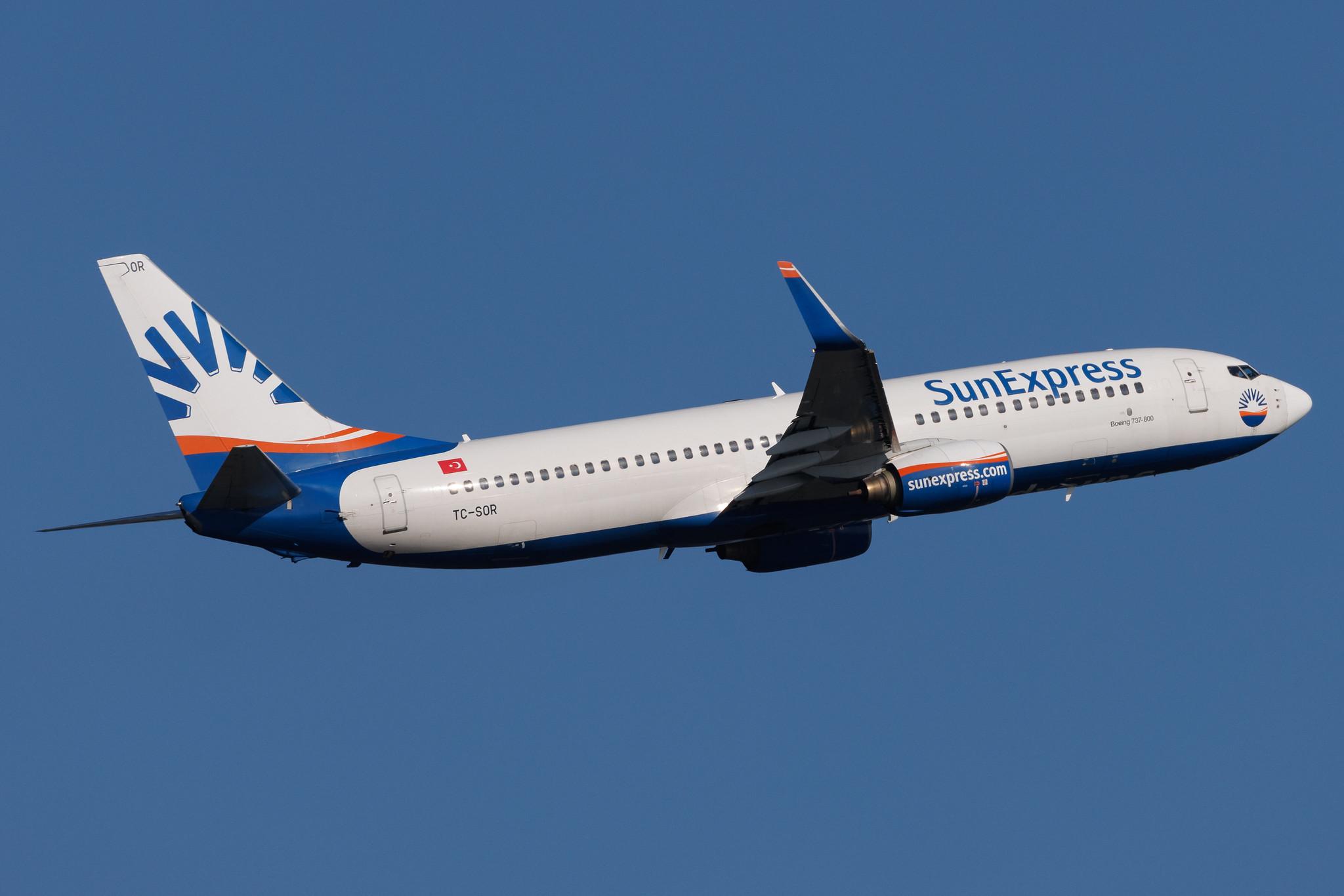 Hamburg Airport: SunExpress (XQ / SXS) | Boeing 737-8AS B738 | TC-SOR | MSN 33563