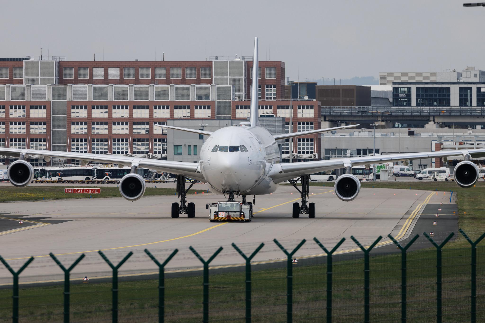 Frankfurt Airport: Lufthansa (LH / DLH) | Airbus A340-313 A343 | D-AIGT | MSN 0304