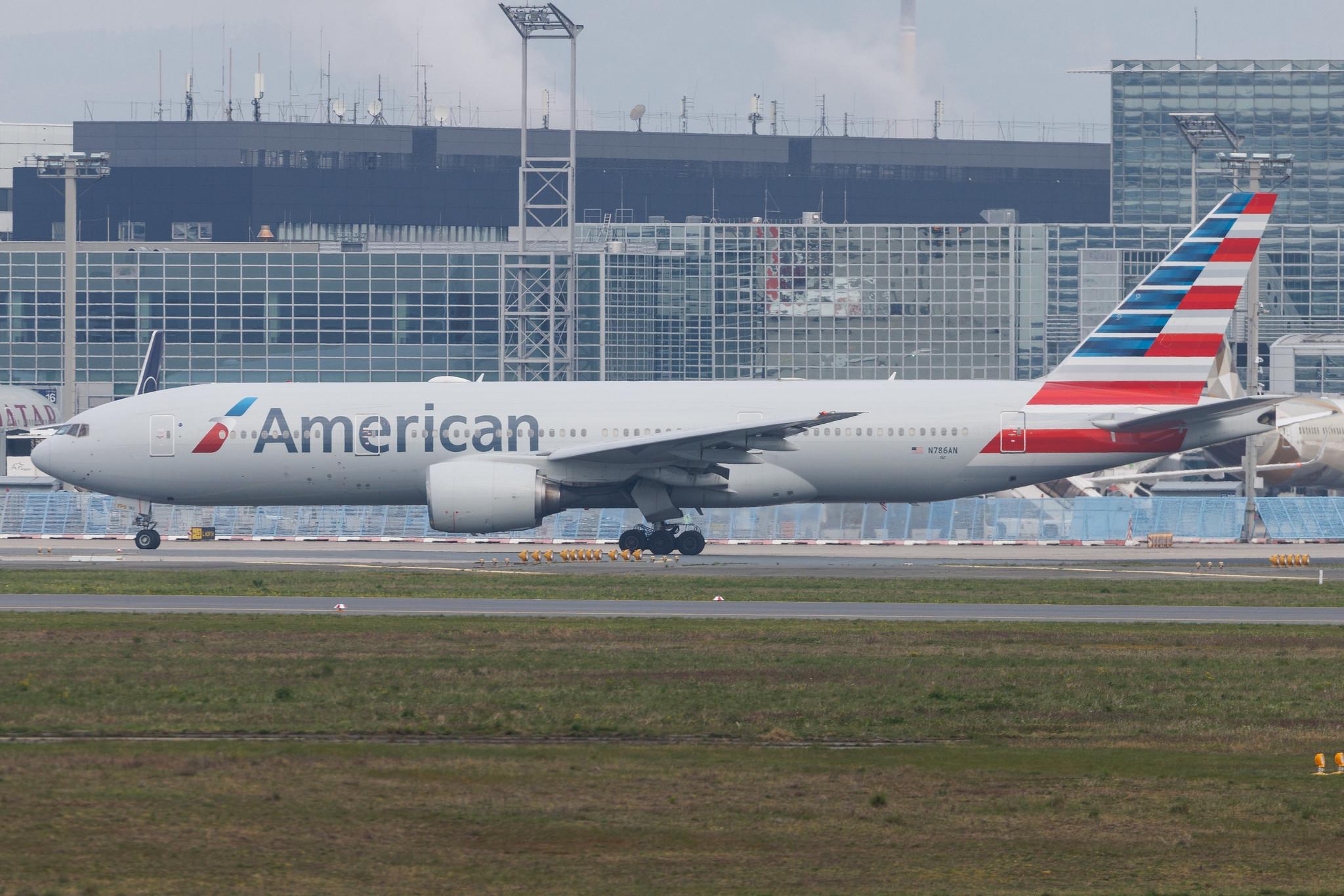 Frankfurt Airport: American Airlines (AA / AAL) | Boeing 777-223(ER) B772 | N786AN | MSN 30250