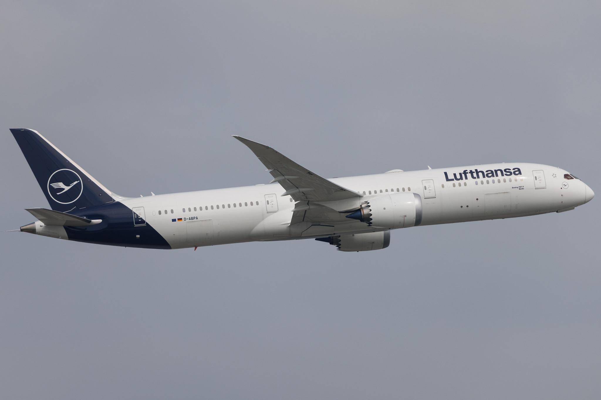 Frankfurt Airport: Lufthansa (LH / DLH) | Boeing 787-9 Dreamliner B789 | D-ABPA | MSN 62730