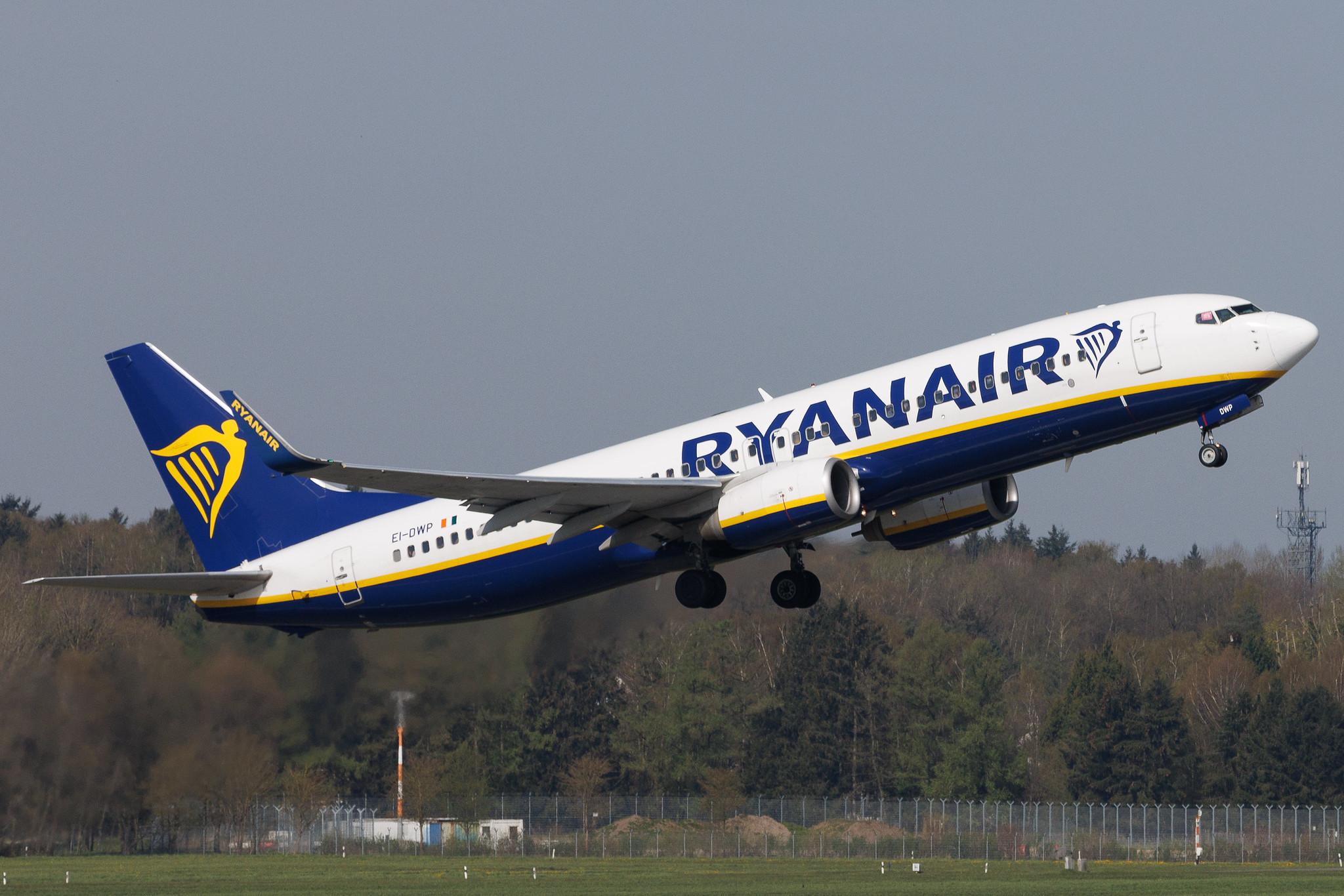 Hamburg Airport: Ryanair (FR / RYR) | Boeing 737-8AS B738 | EI-DWP | MSN 36082