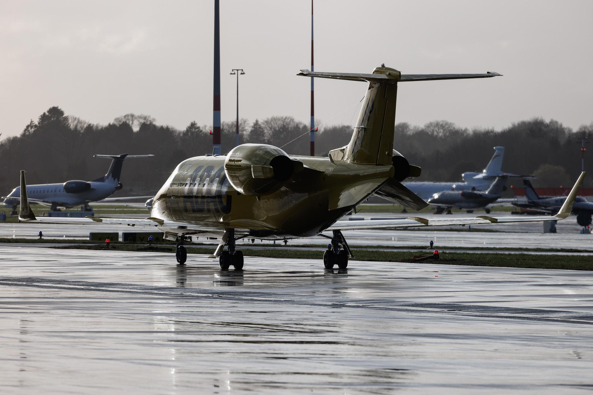 Hamburg Airport: Aero-Dienst (/ ADN) |  Learjet 60XR LJ60 | D-CADA | MSN 60-414