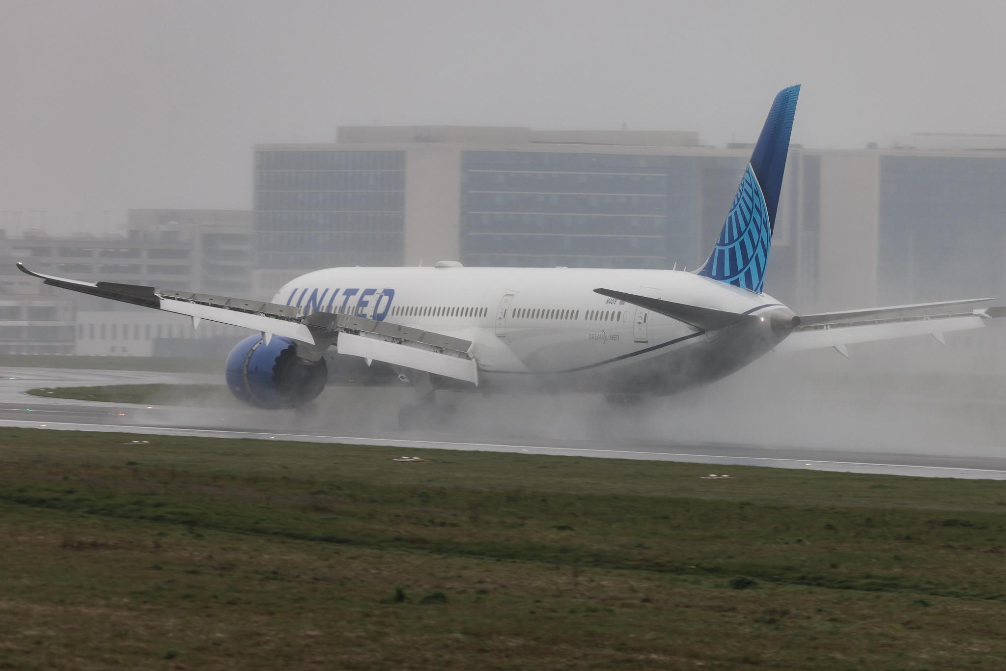 Brussels Airport: United Airlines (UA / UAL) | Boeing 787-10 Dreamliner B78X | N14019 | MSN 66988