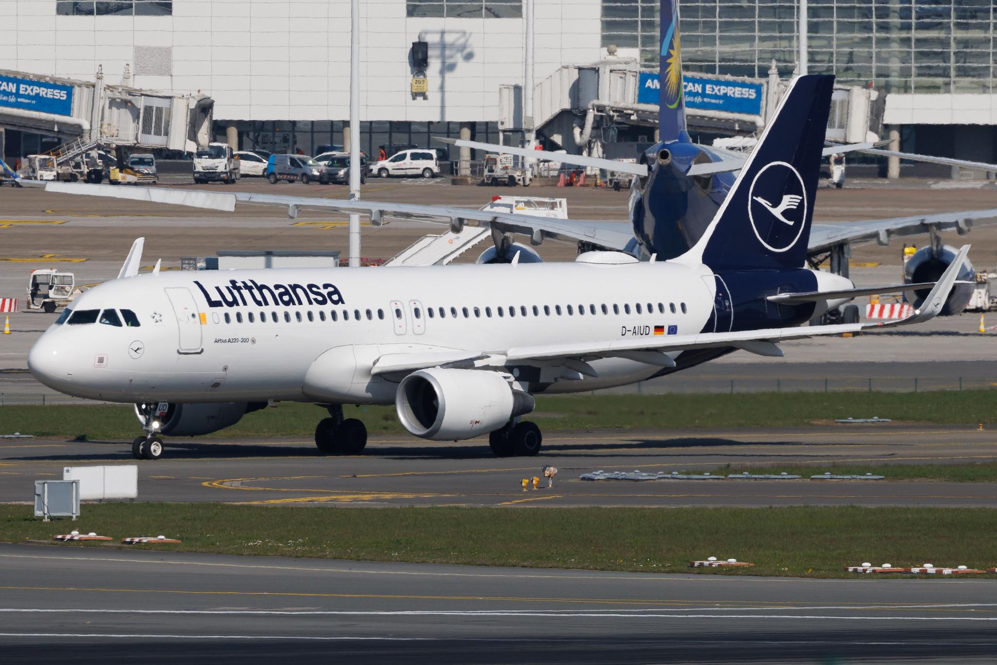 Brussels Airport: Lufthansa (LH / DLH) | Airbus A320-214 A320 | D-AIUD | MSN 6033