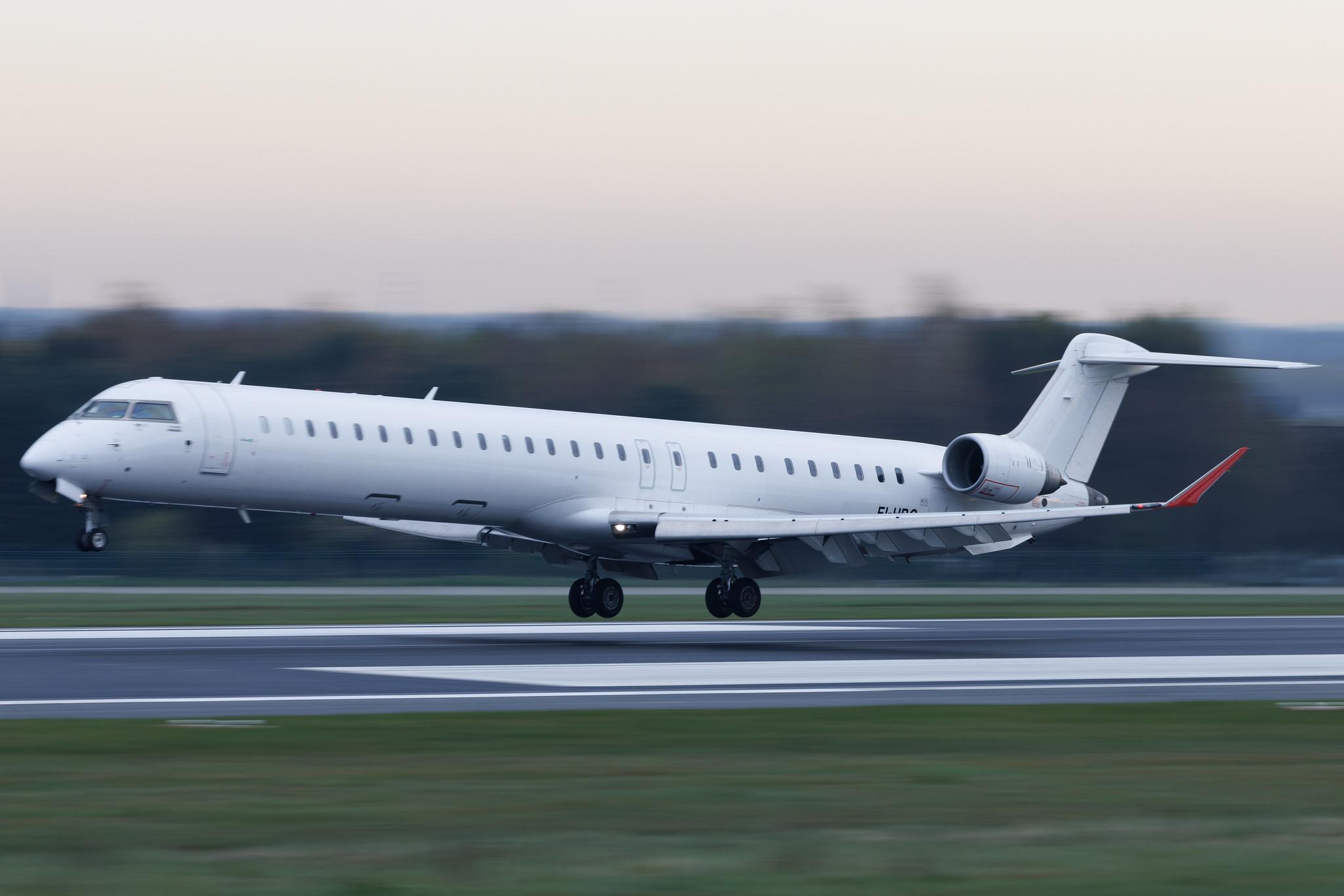 Brussels Airport: Hibernian Airlines (HG / HBN) | Mitsubishi CRJ-1000 CRJX | EI-HBC | MSN 19052