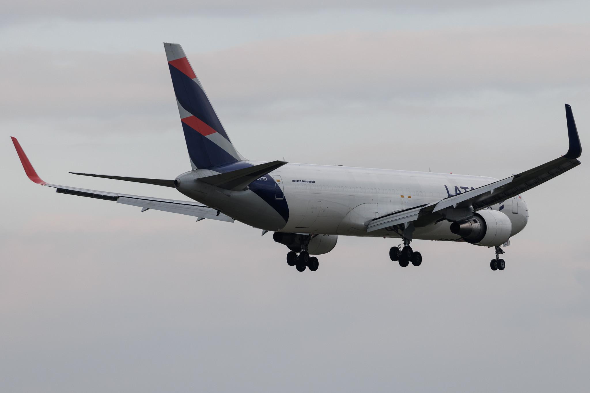Frankfurt Airport: LATAM Cargo (UC / LCO) | Operator: LATAM Cargo Colombia |  Boeing 767-316(ER)(BCF) B763 | CC-CXD | MSN 35697
