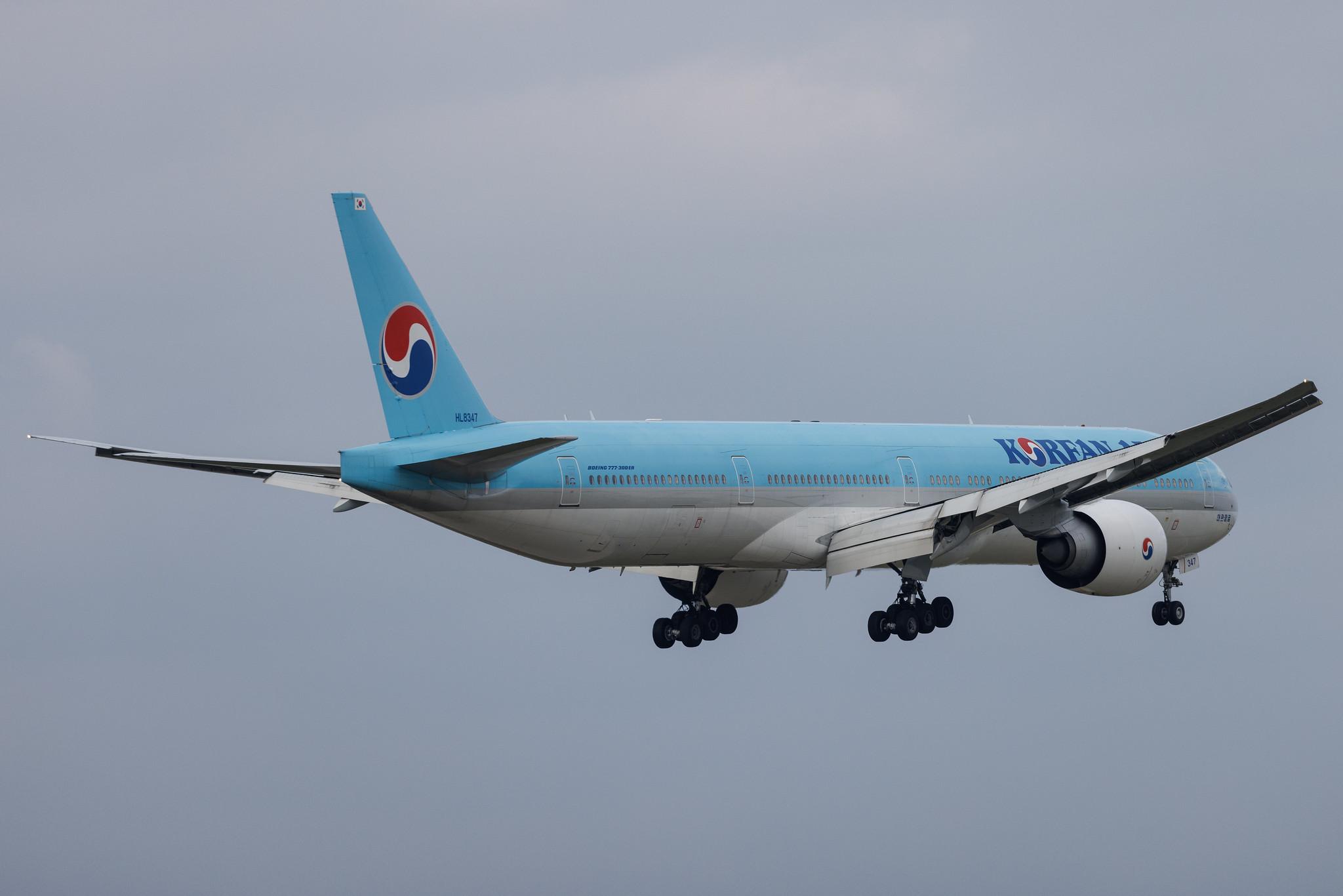 Frankfurt Airport: Korean Air (KE / KAL) | Boeing 777-300(ER) B77W | HL8347 | MSN 63435