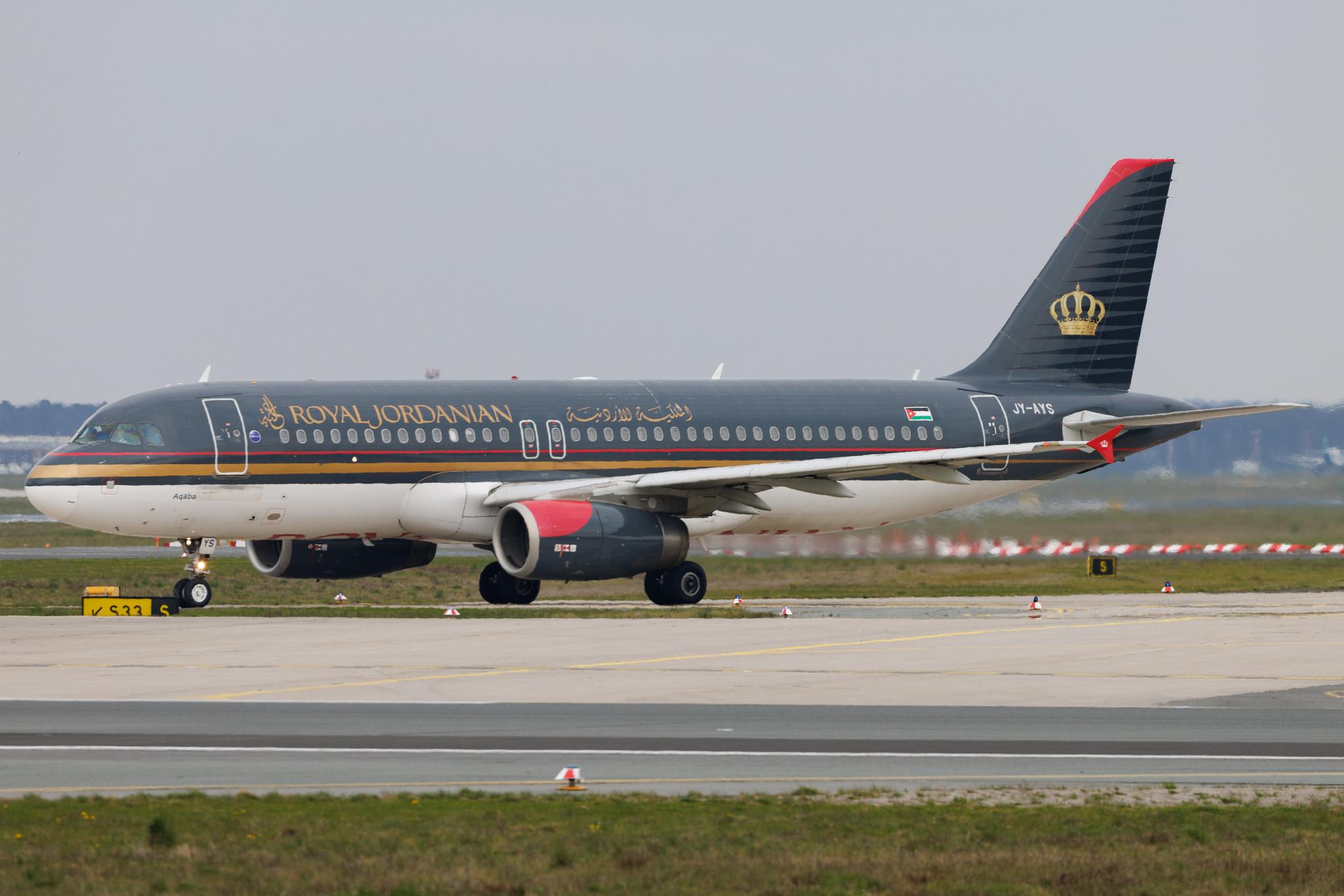 Frankfurt Airport: Royal Jordanian (RJ / RJA) | Airbus A320-232 A320 | JY-AYS | MSN 4853