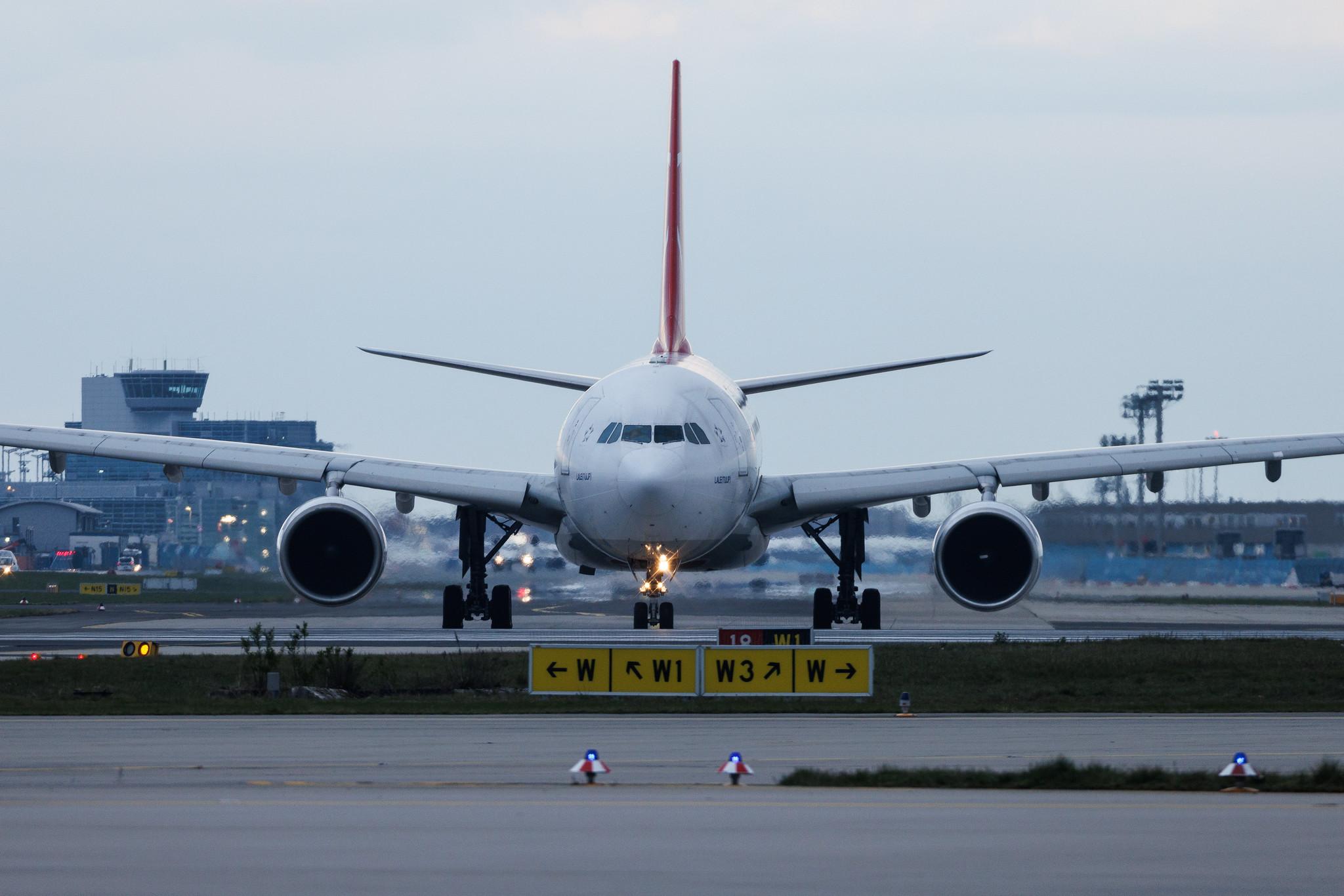 Frankfurt Airport: Turkish Airlines (TK / THY) | Airbus A330-223 A332 | TC-JIP | MSN 0876