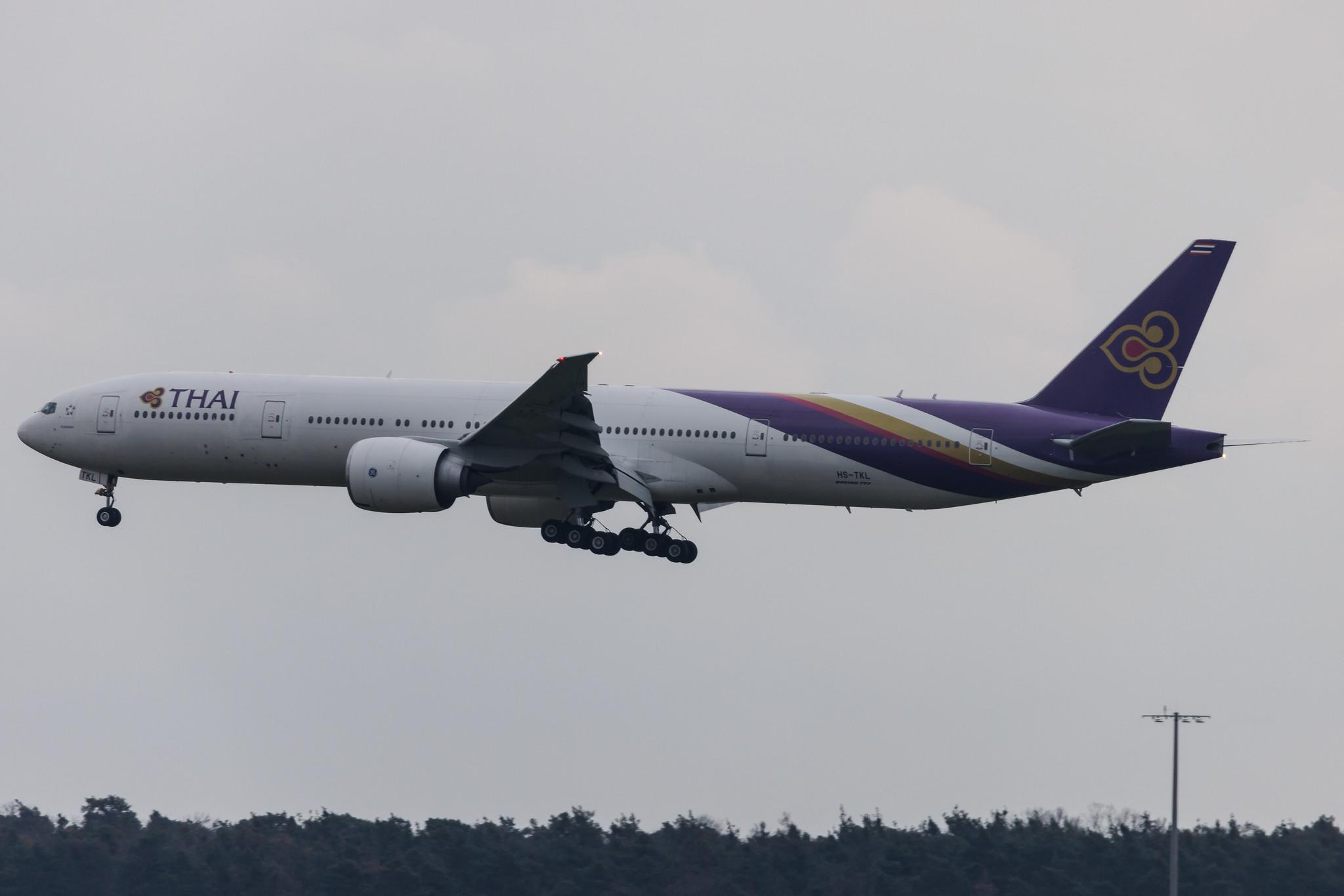 Frankfurt Airport: Thai Airways (TG / THA) | Boeing 777-3AL(ER) B77W | HS-TKL | MSN 41521
