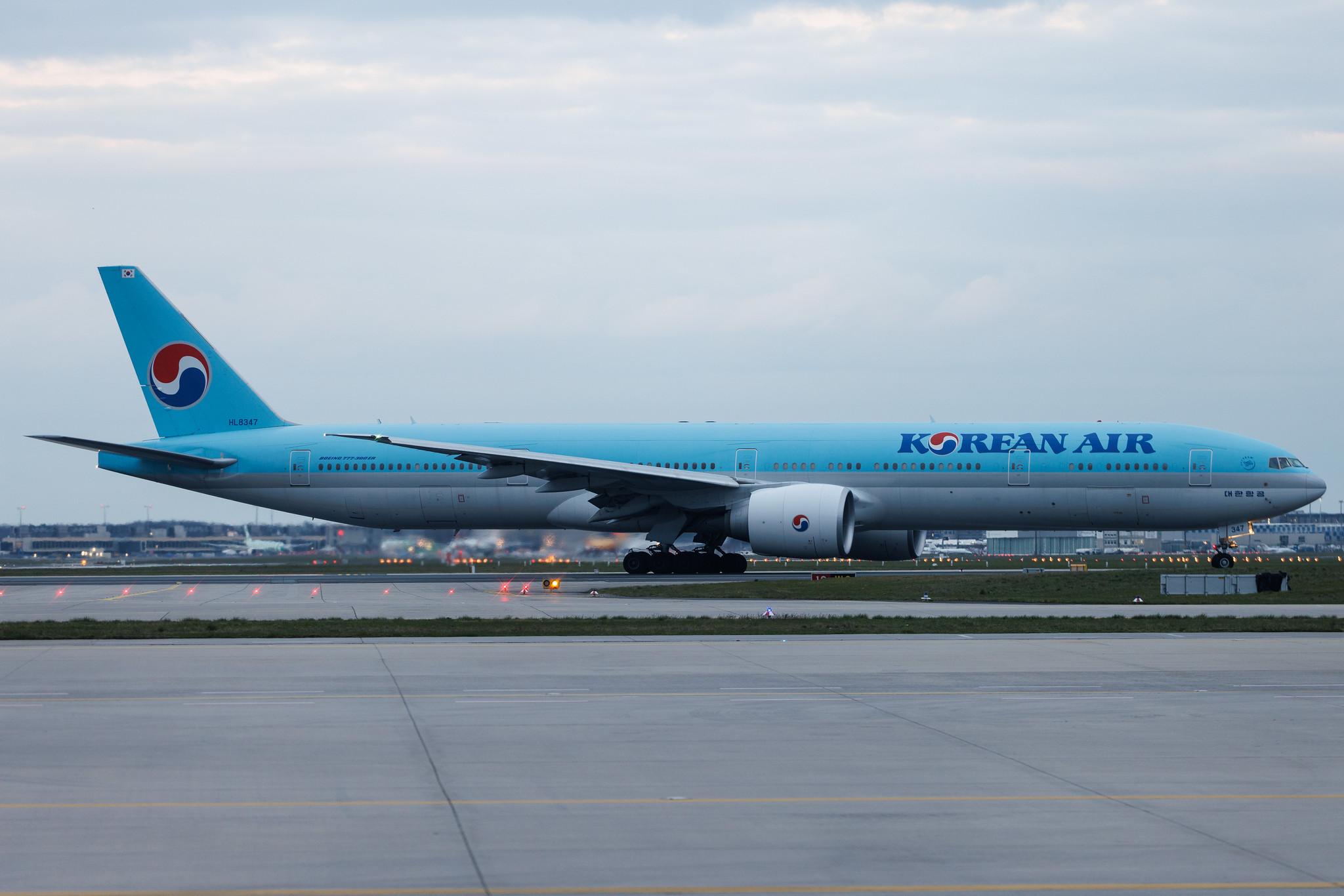 Frankfurt Airport: Korean Air (KE / KAL) | Boeing 777-300(ER) B77W | HL8347 | MSN 63435