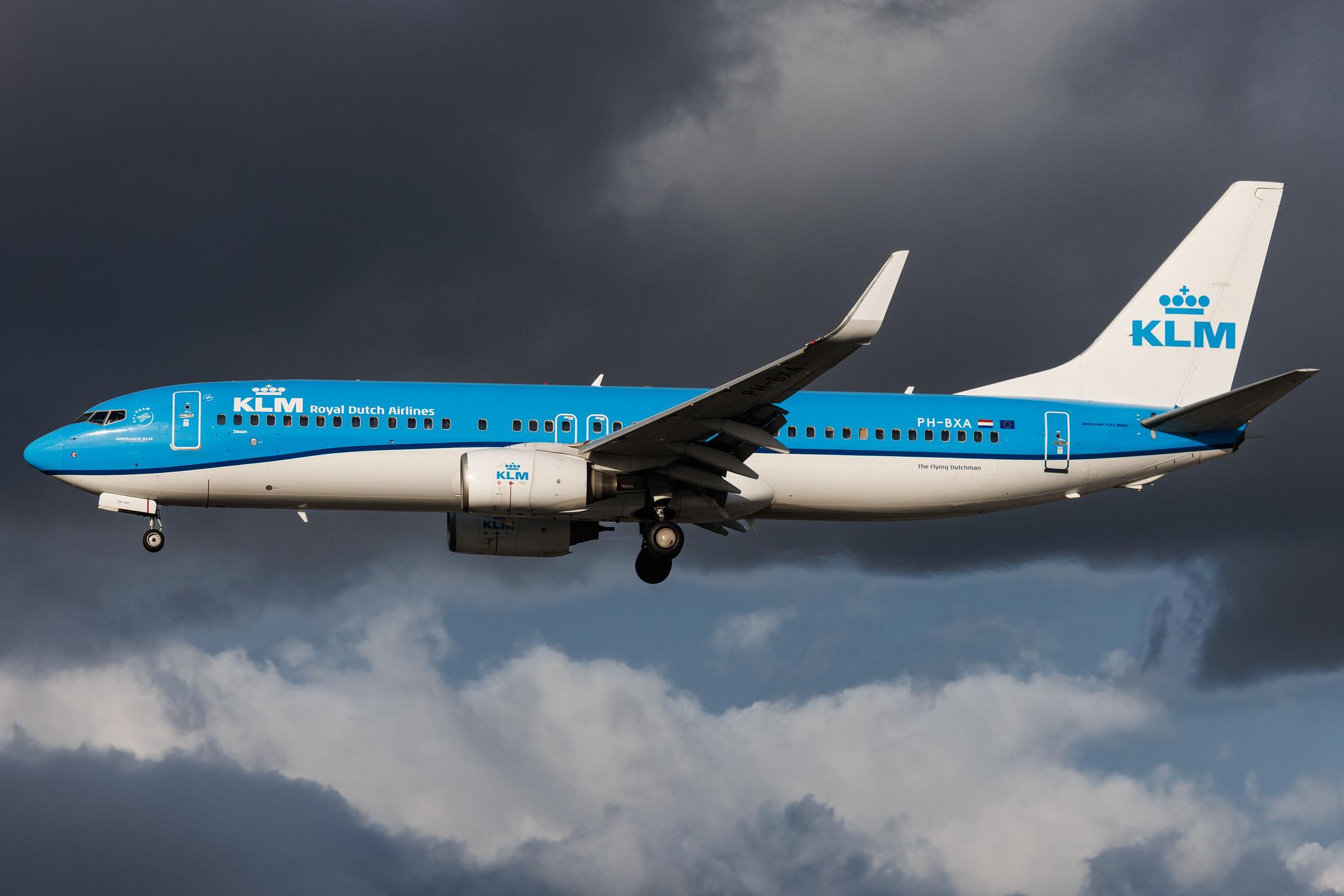 Hamburg Airport: KLM (KL / KLM) | Boeing 737-8K2 B738 | PH-BXA | MSN 29131
