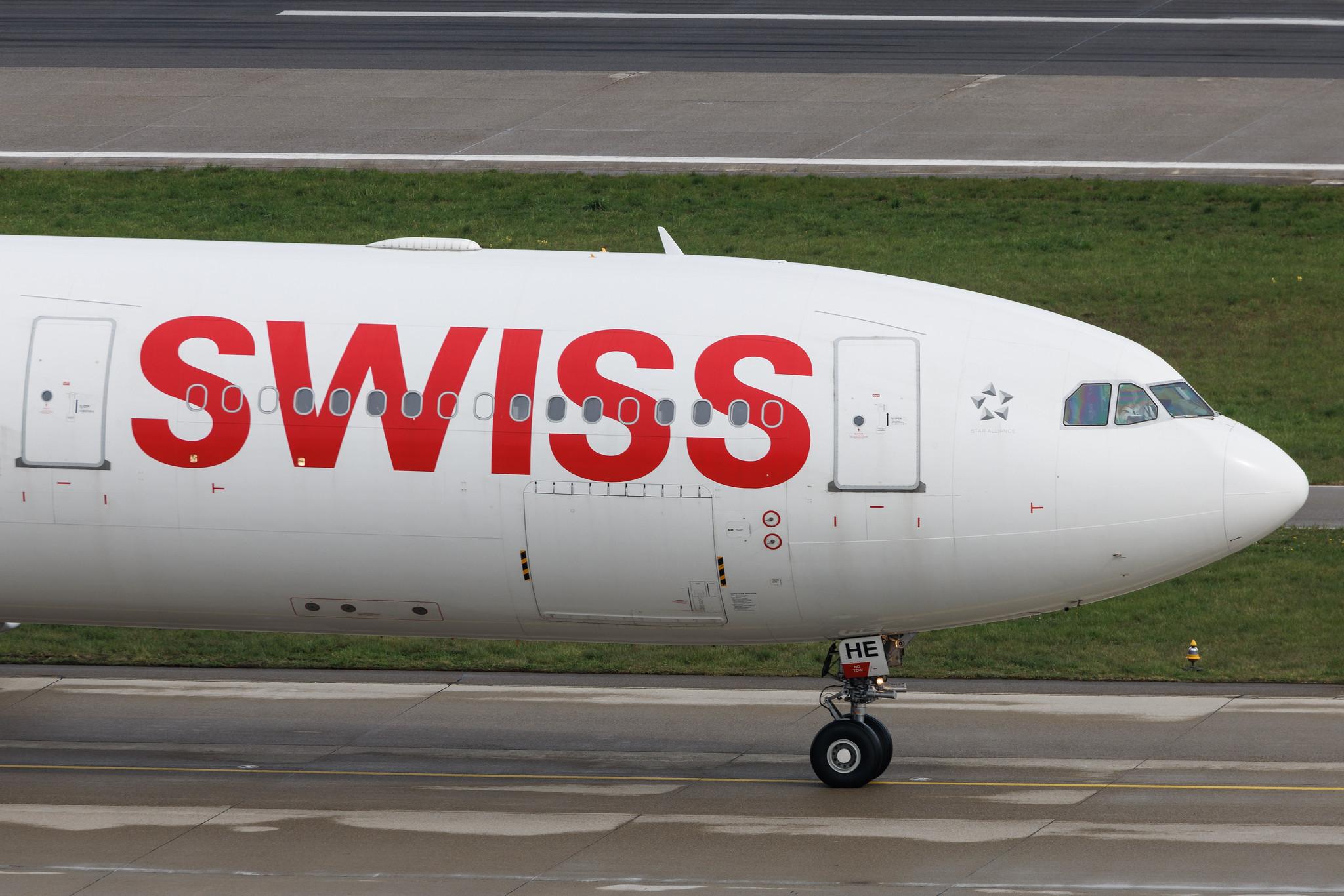 Flughafen Zürich: Swiss (LX / SWR) | Airbus A330-343 A333 | HB-JHE | MSN 1084