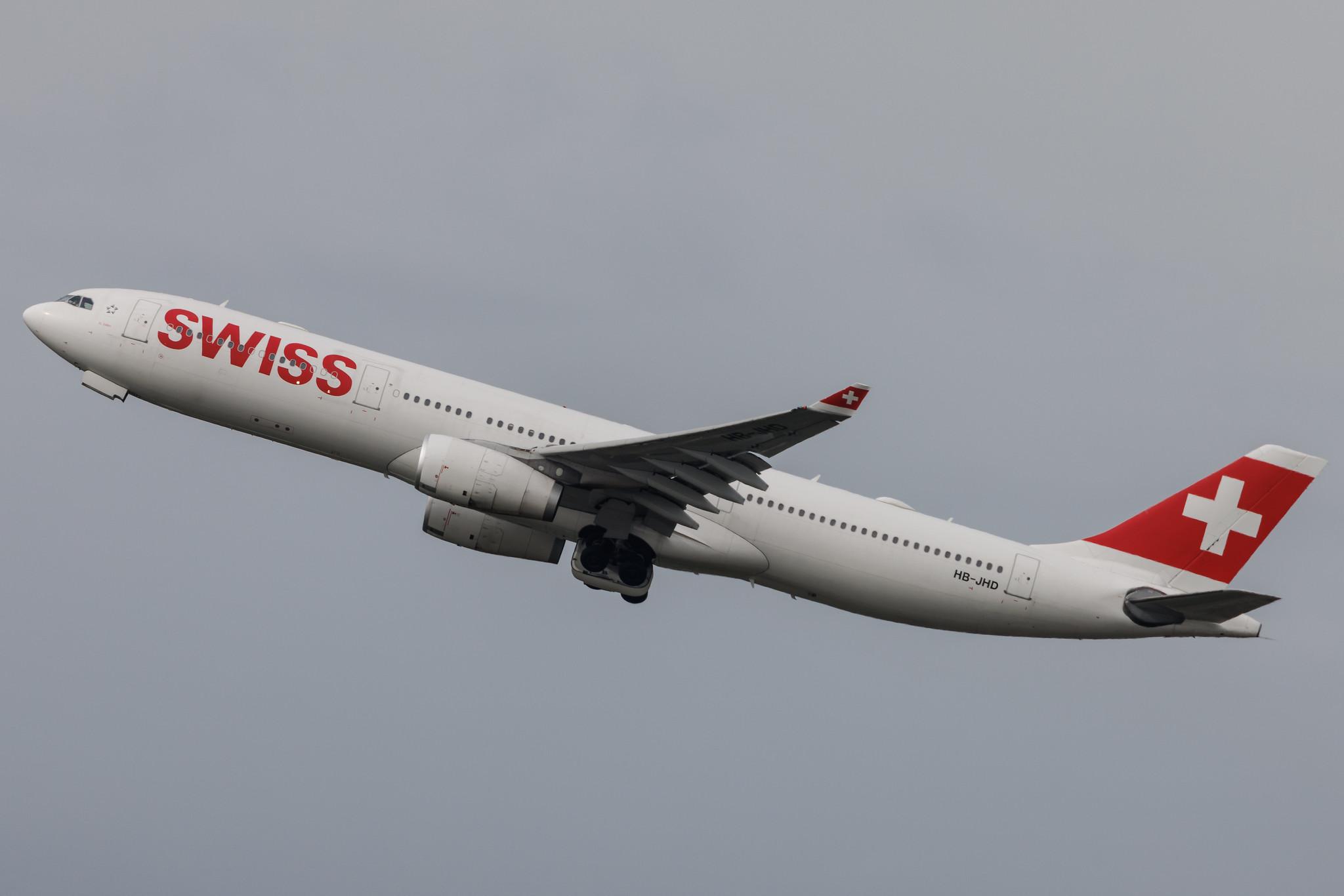 Flughafen Zürich: Swiss (LX / SWR) | Airbus A330-343 A333 | HB-JHD | MSN 1029