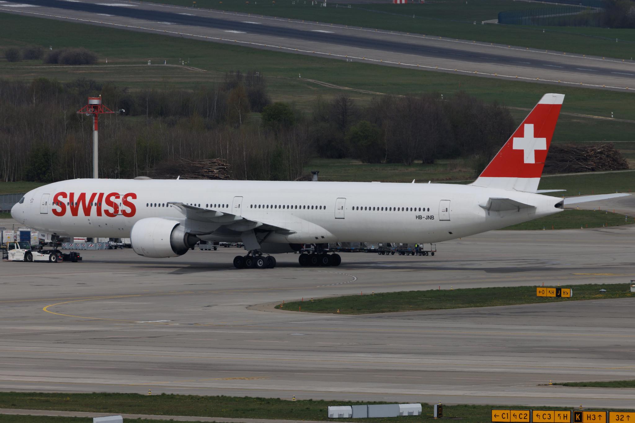Flughafen Zürich: Swiss (LX / SWR) | Boeing 777-3DE(ER) B77W | HB-JNB | MSN 44583