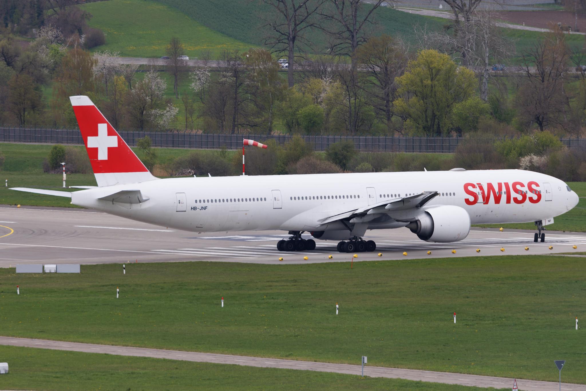 Flughafen Zürich: Swiss (LX / SWR) | Boeing 777-3DE(ER) B77W | HB-JNF | MSN 44587