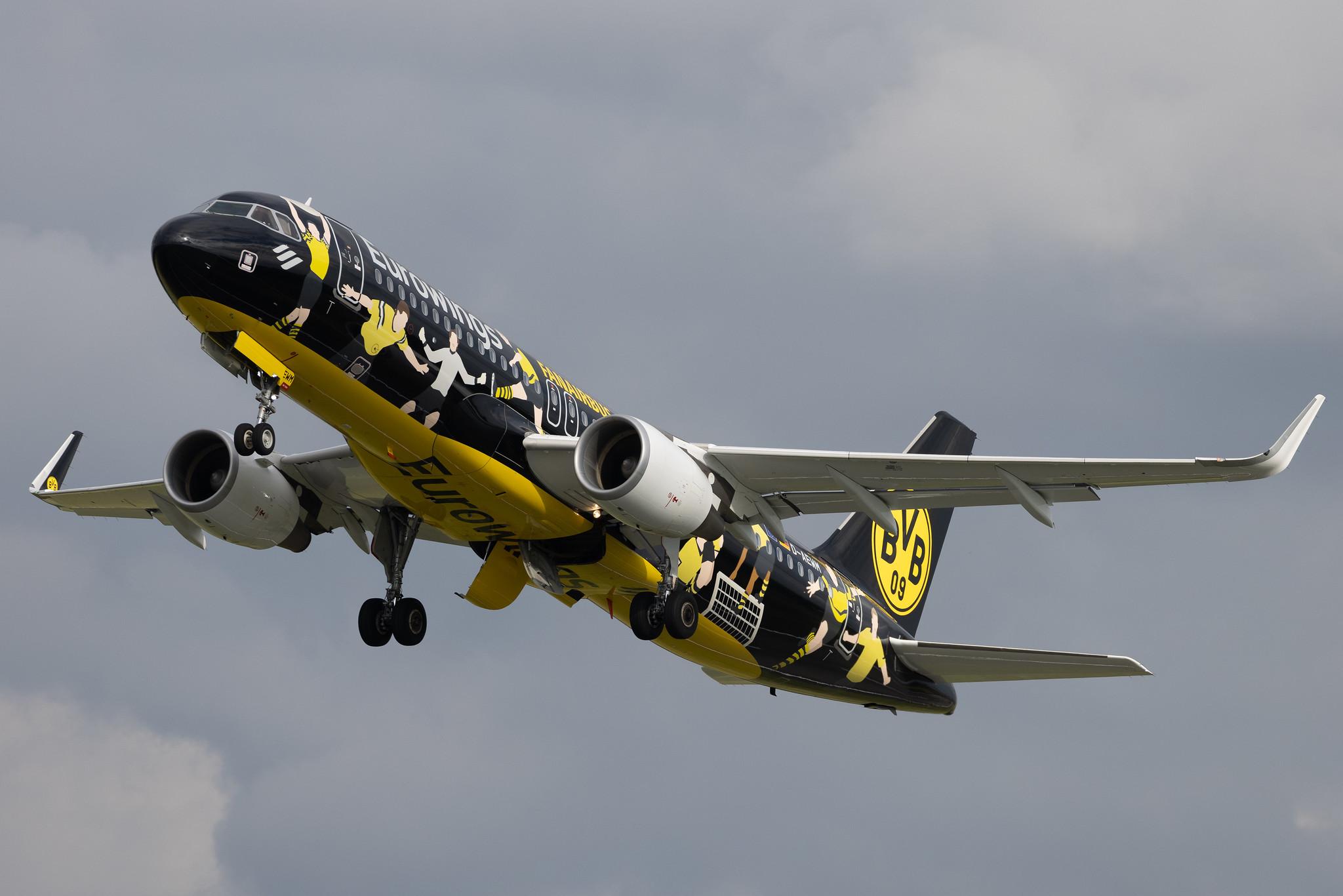 Hamburg Airport: Eurowings (EW / EWG) | Livery: BVB FanAirbus | Airbus A320-214 A320 | D-AEWM | MSN 7259