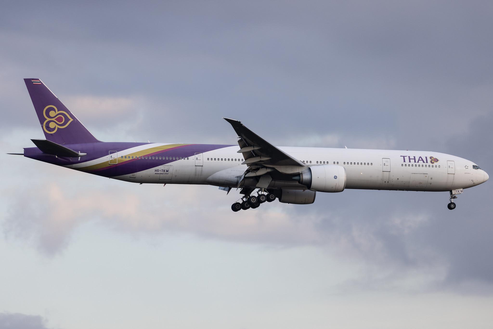 Frankfurt Airport: Thai Airways (TG / THA) | Boeing 777-3D7(ER) B77W | HS-TKW | MSN 42112