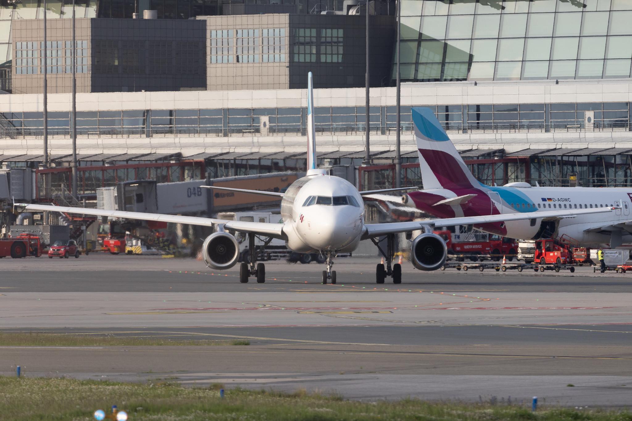 Hamburg Airport: Eurowings (EW / EWG) | Airbus A319-132 A319 | D-AGWY | MSN 5941