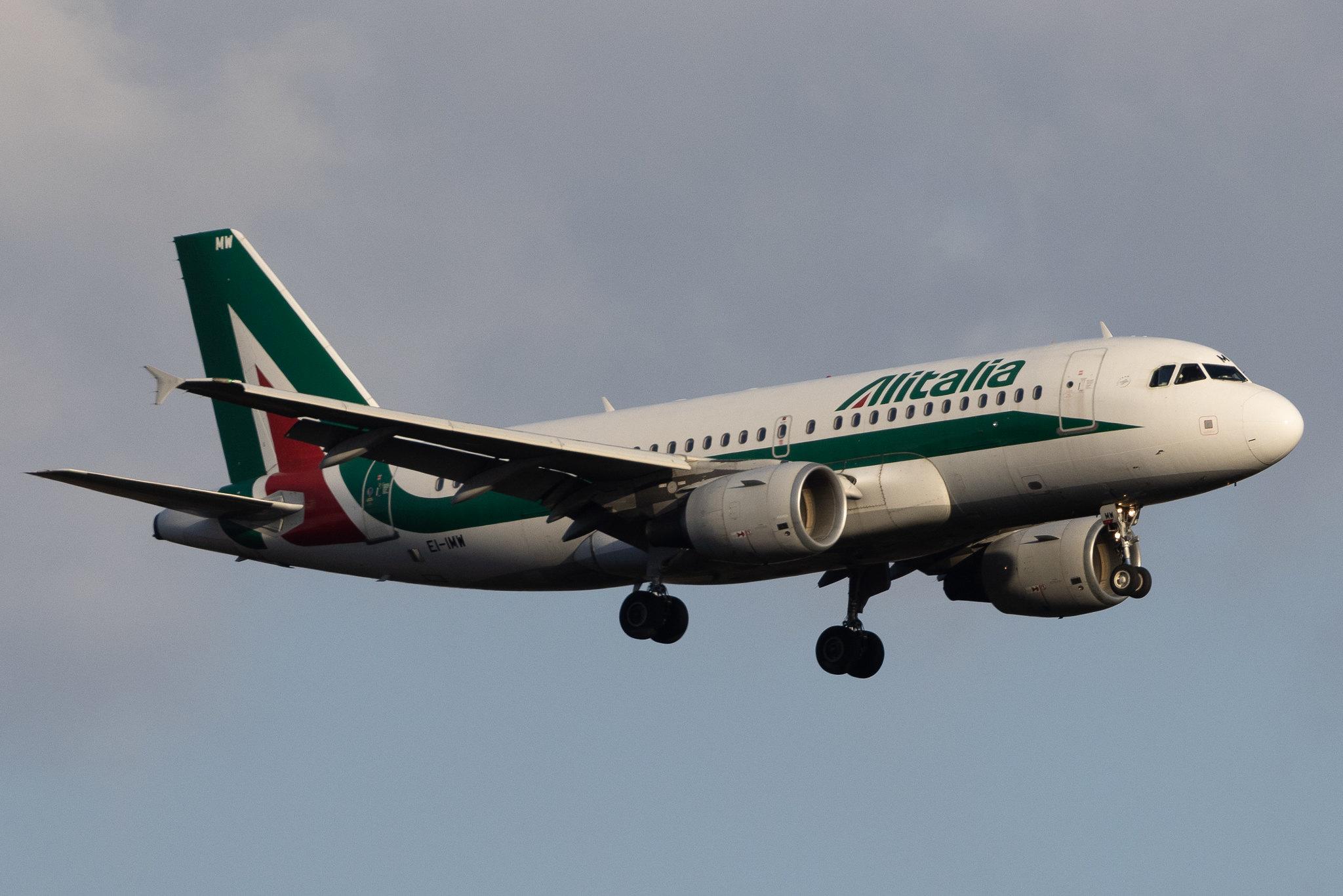 Frankfurt Airport: ITA Airways (AZ / ITY) | Operator: Italia Trasporto Aereo | Airbus A319-112 A319 | EI-IMW | MSN 05383