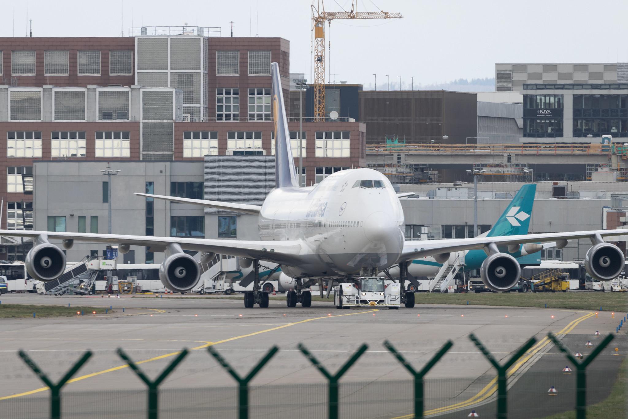 Frankfurt Airport: Lufthansa (LH / DLH) | Boeing 747-430 B744 | D-ABTL | MSN 29872