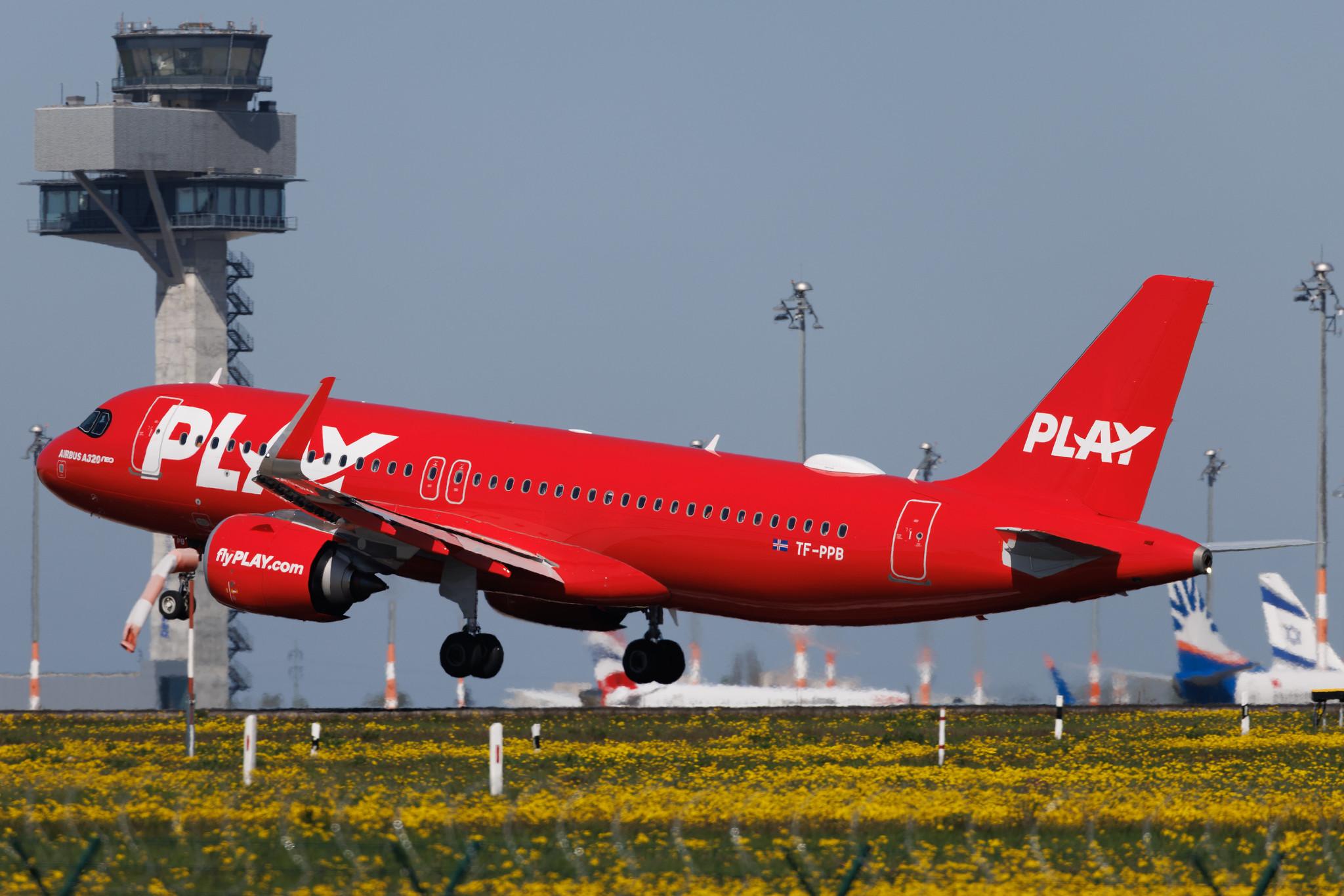 Flughafen Berlin Brandenburg: Play (OG / FPY) | Airbus A320-251N A20N | TF-PPB | MSN 10134