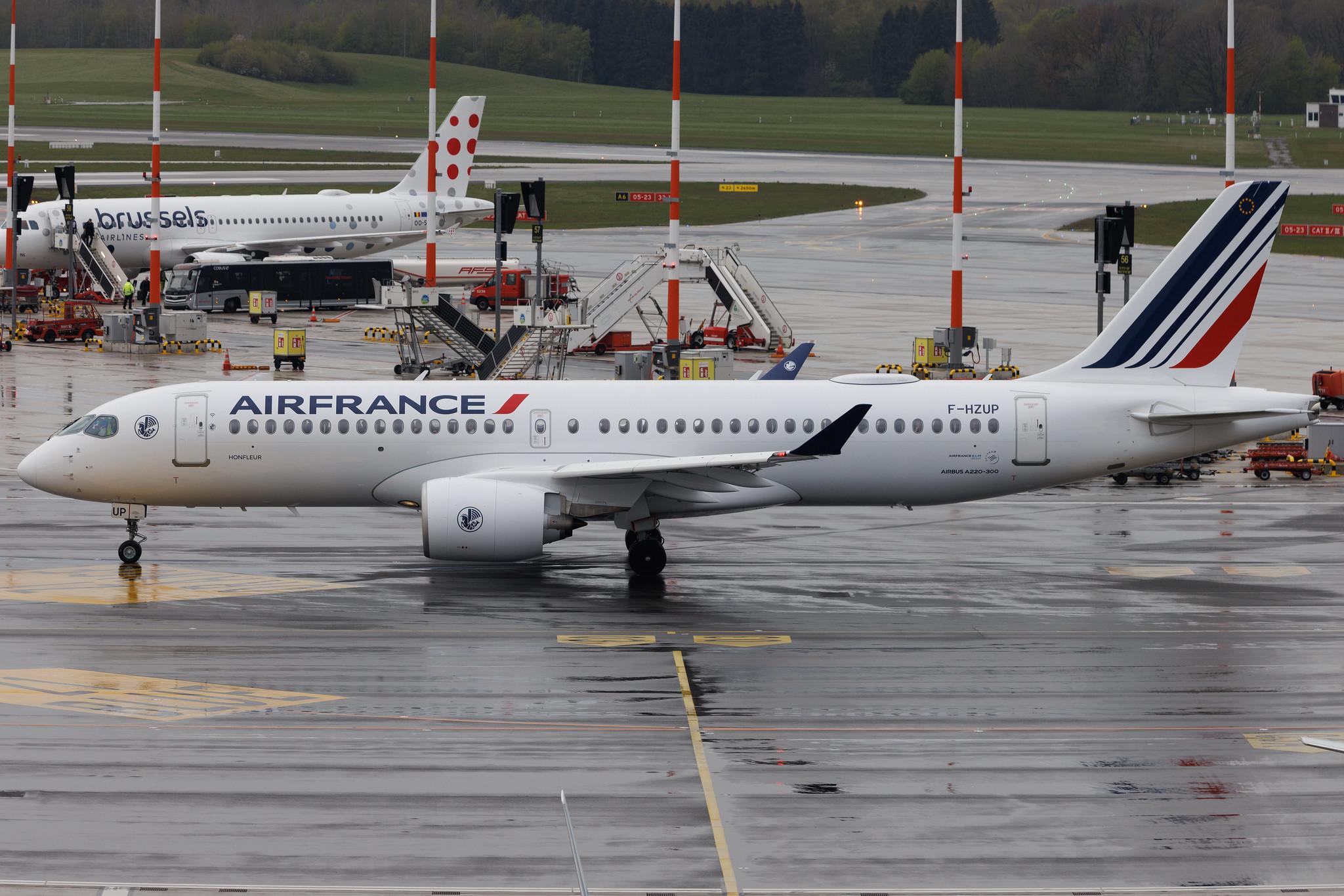 Hamburg Airport: Air France (AF / AFR) | Airbus A220-300 BCS3 | F-HZUP | MSN 55196