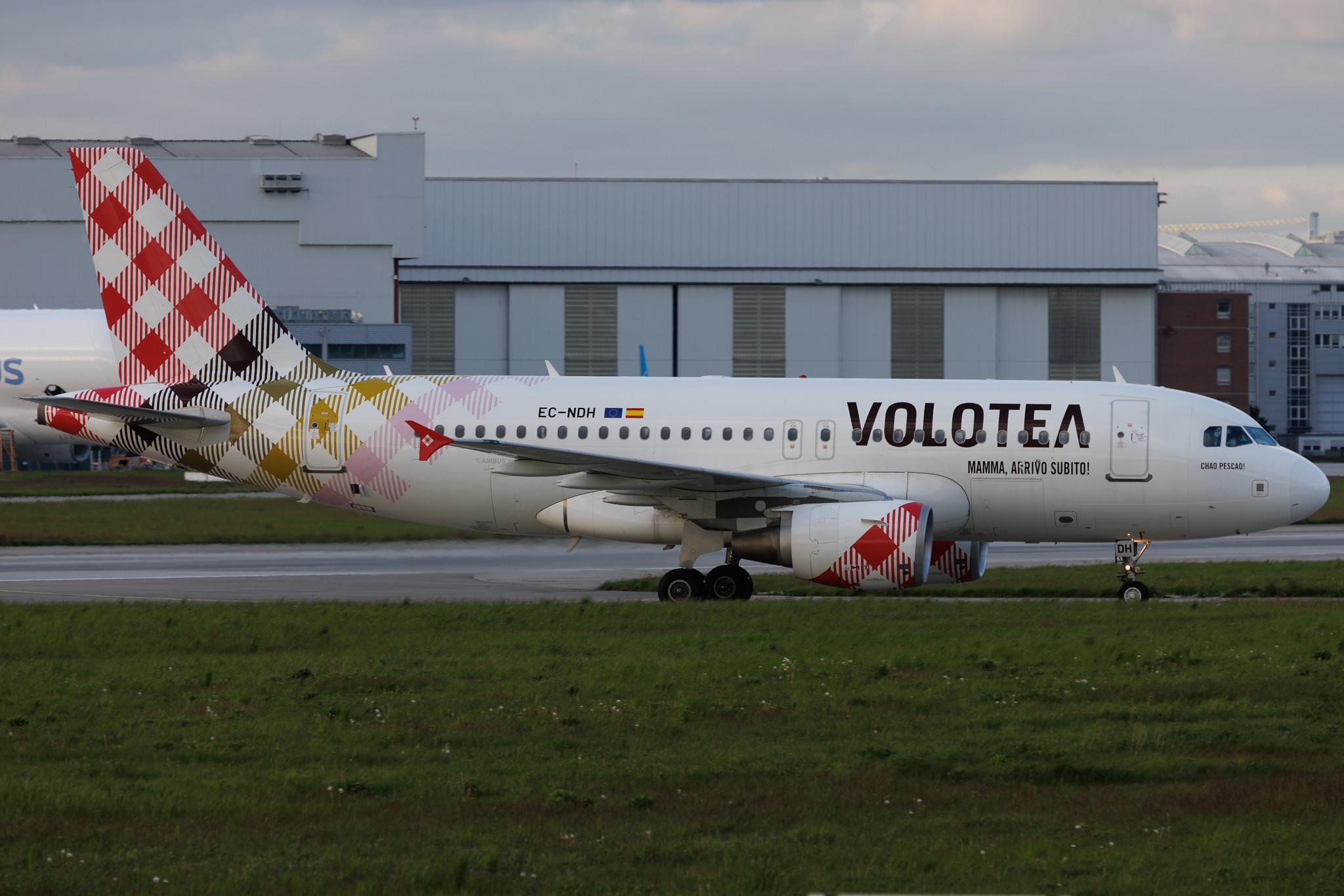 Hamburg Finkenwerder: Volotea (V7 / VOE) | Airbus A319-111 A319 | EC-NDH | MSN 03403