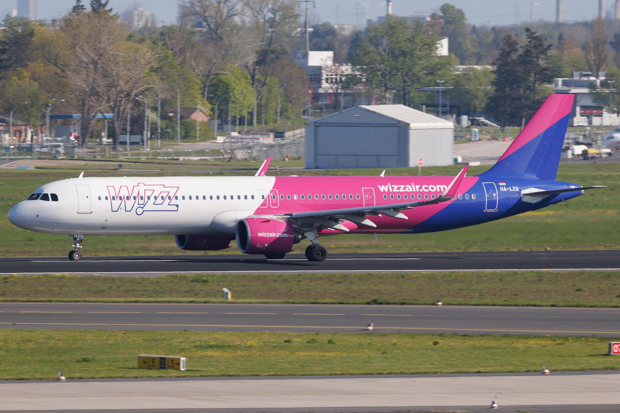 Flughafen Berlin Brandenburg: Wizz Air (W6 / WZZ) | Airbus A321-271NX A21N | HA-LZQ | MSN 10881