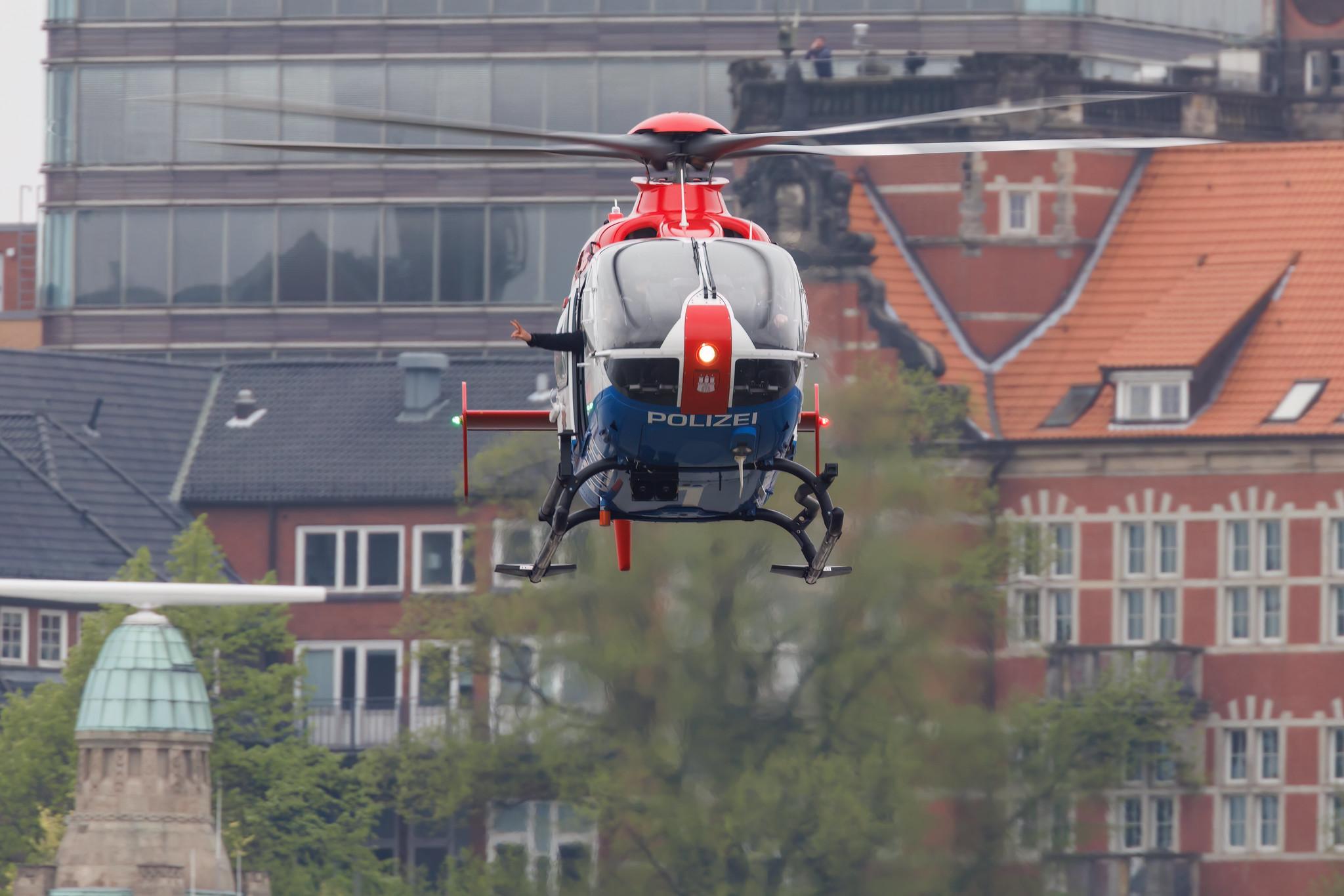 SOS Joint Rescue Operation: Polizei Hamburg | Airbus Helicopters H135 EC35 | D-HONE | MSN 0338