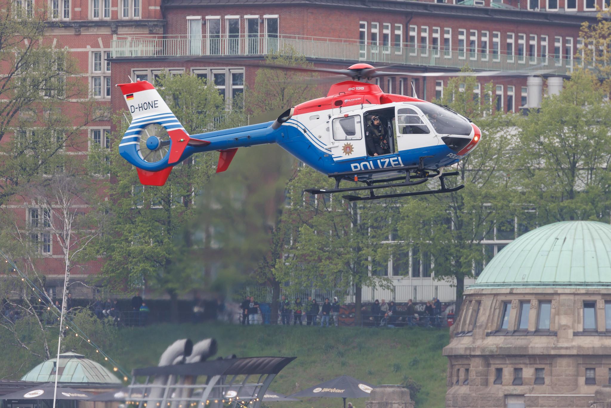 SOS Joint Rescue Operation: Polizei Hamburg | Airbus Helicopters H135 EC35 | D-HONE | MSN 0338