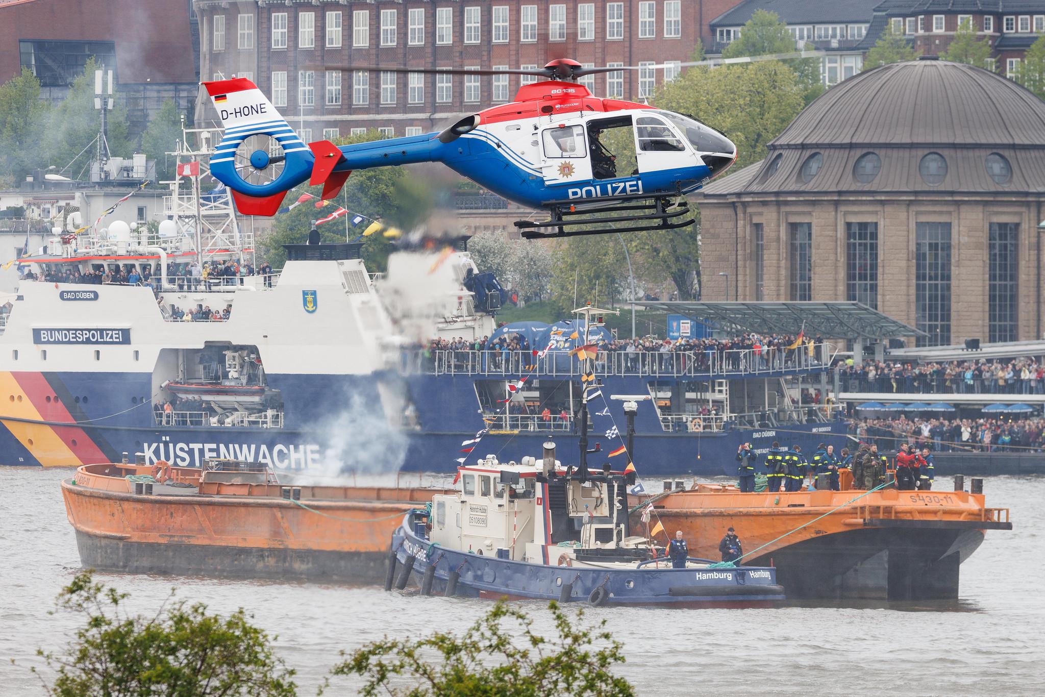 SOS Joint Rescue Operation: Polizei Hamburg | Airbus Helicopters H135 EC35 | D-HONE | MSN 0338